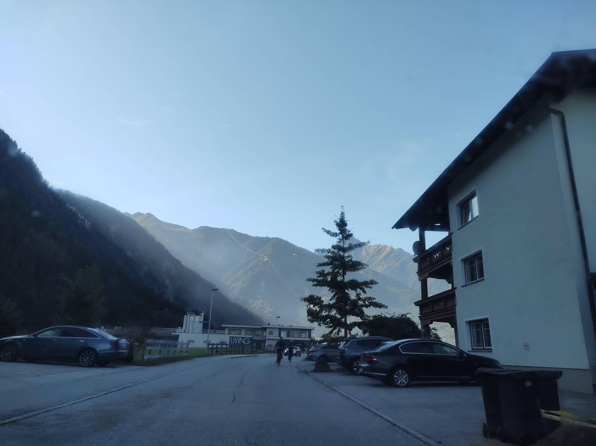Street view near Großzügiges Apartment Georg Mayrhofen Barrierefrei, Mayrhofen — © thetornado76 (CC BY-SA · Mapillary)