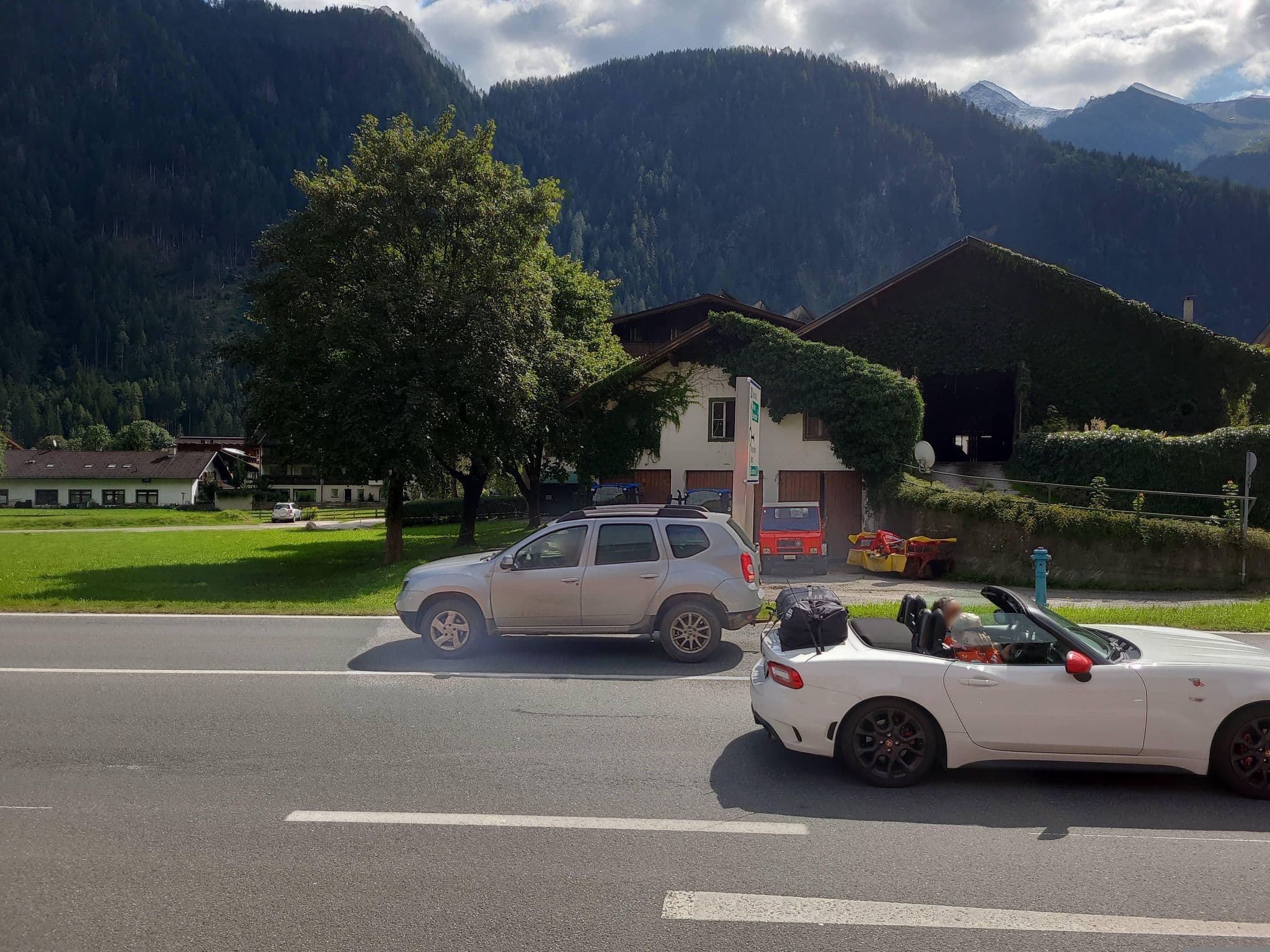 Street view near Gasthof Zillertaler Weinstadl, Mayrhofen — © tmka (CC BY-SA · Mapillary)