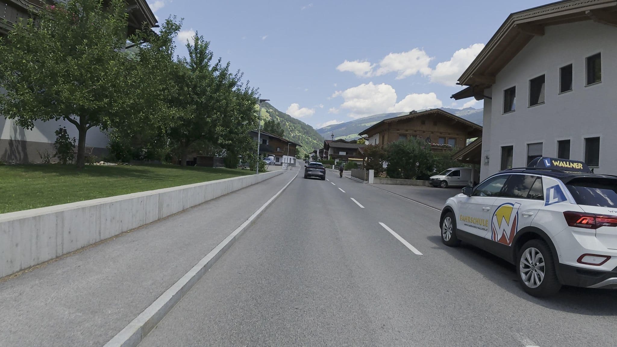 Street view near Landhaus Michaela, Zell am Ziller — © Guzzi_Franze (CC BY-SA · Mapillary)