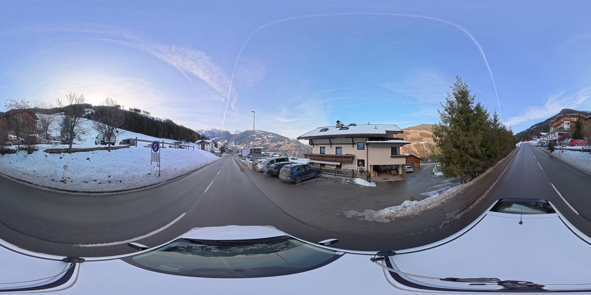 Street view near Gasthaus Rieser, Zell am Ziller — © osmplus_org (CC BY-SA · Mapillary)