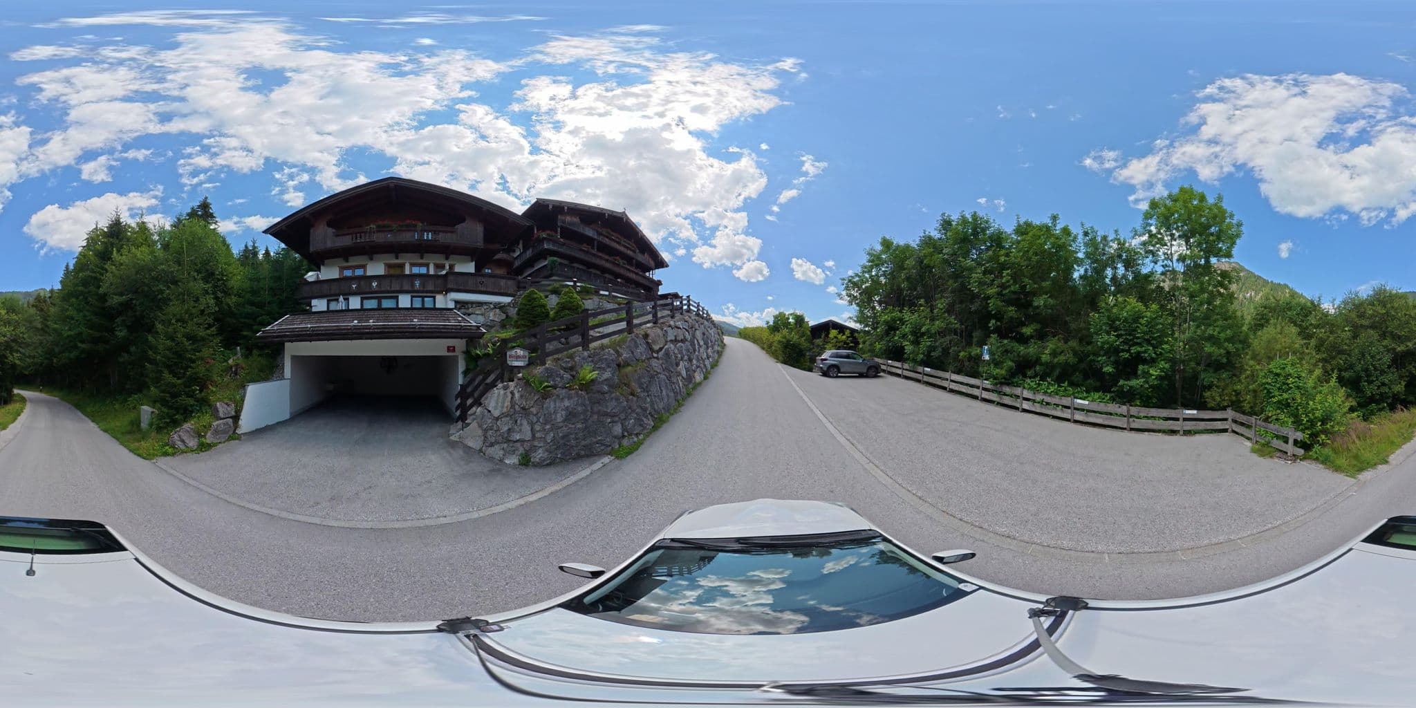 Street view near Bergwald, Alpbach — © osmplus_org (CC BY-SA · Mapillary)