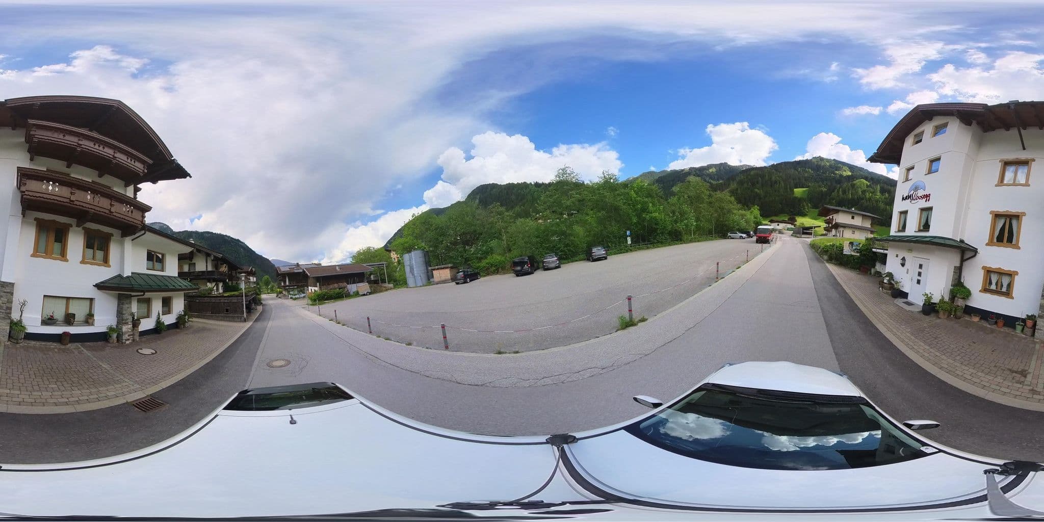 Street view near Landhaus Hochstein, Mayrhofen — © osmplus_org (CC BY-SA · Mapillary)