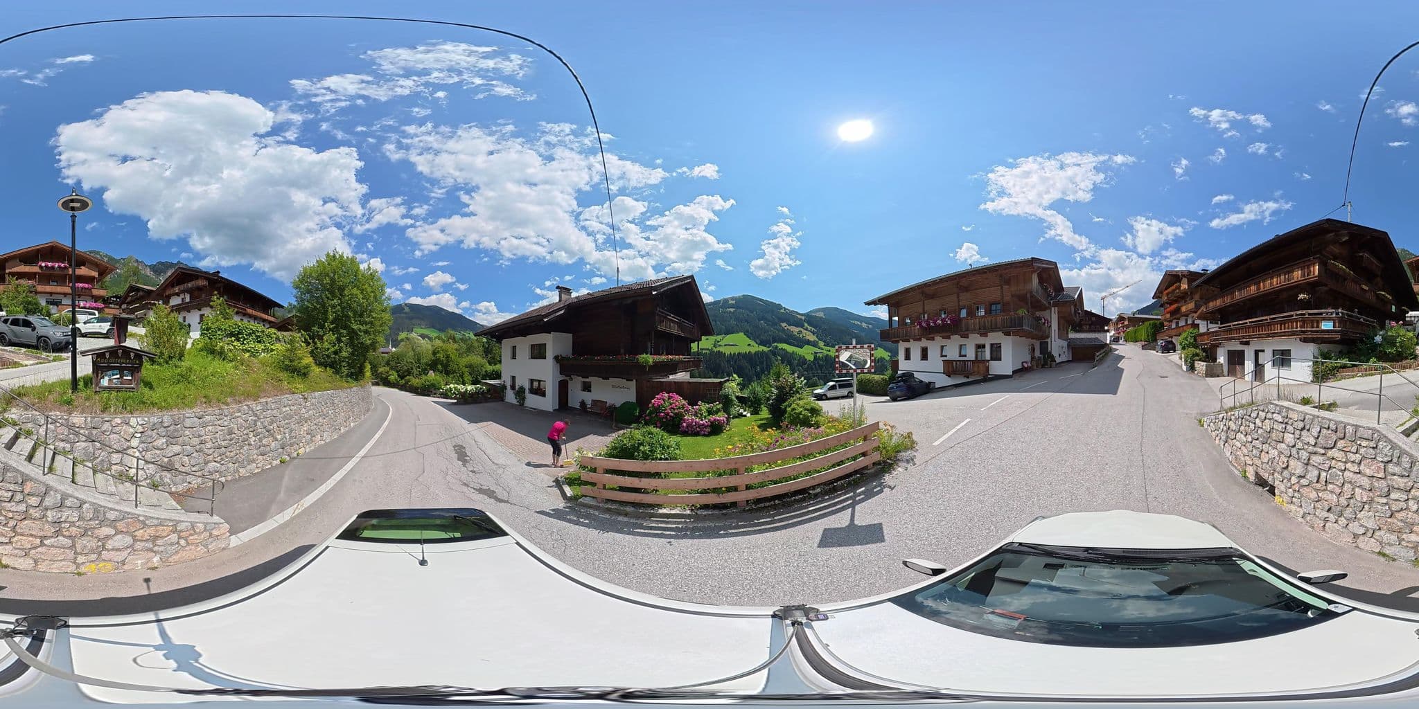 Street view near Haus Raimund, Alpbach — © osmplus_org (CC BY-SA · Mapillary)