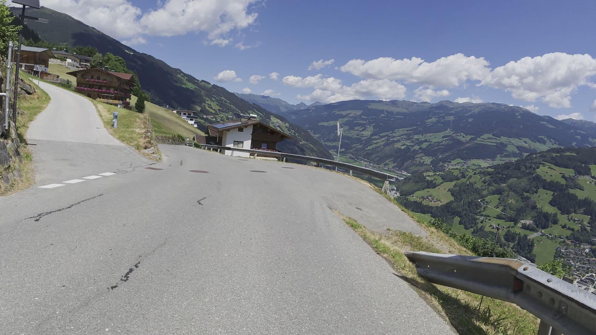 Street view near Hotel Martha, Hippach — © Guzzi_Franze (CC BY-SA · Mapillary)