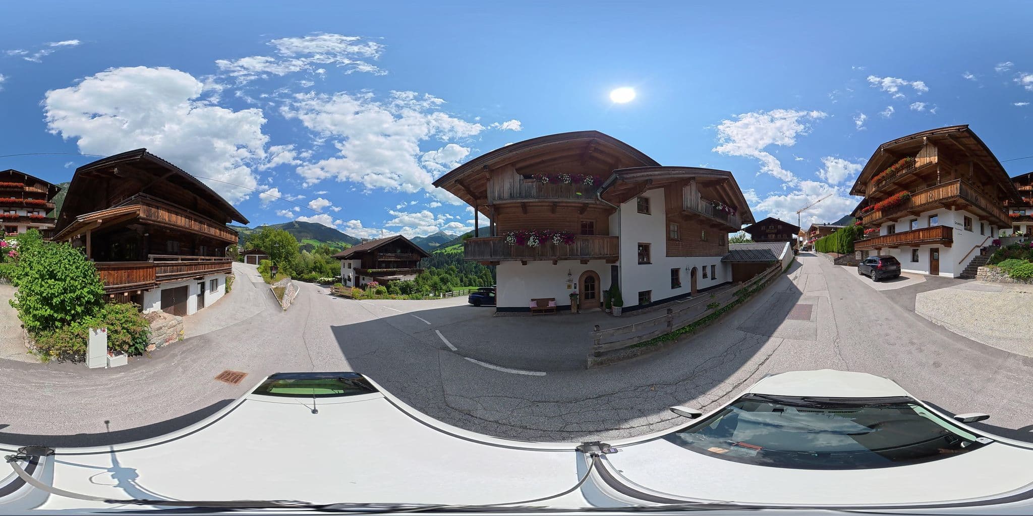Street view near Haus Gmahblick, Alpbach — © osmplus_org (CC BY-SA · Mapillary)