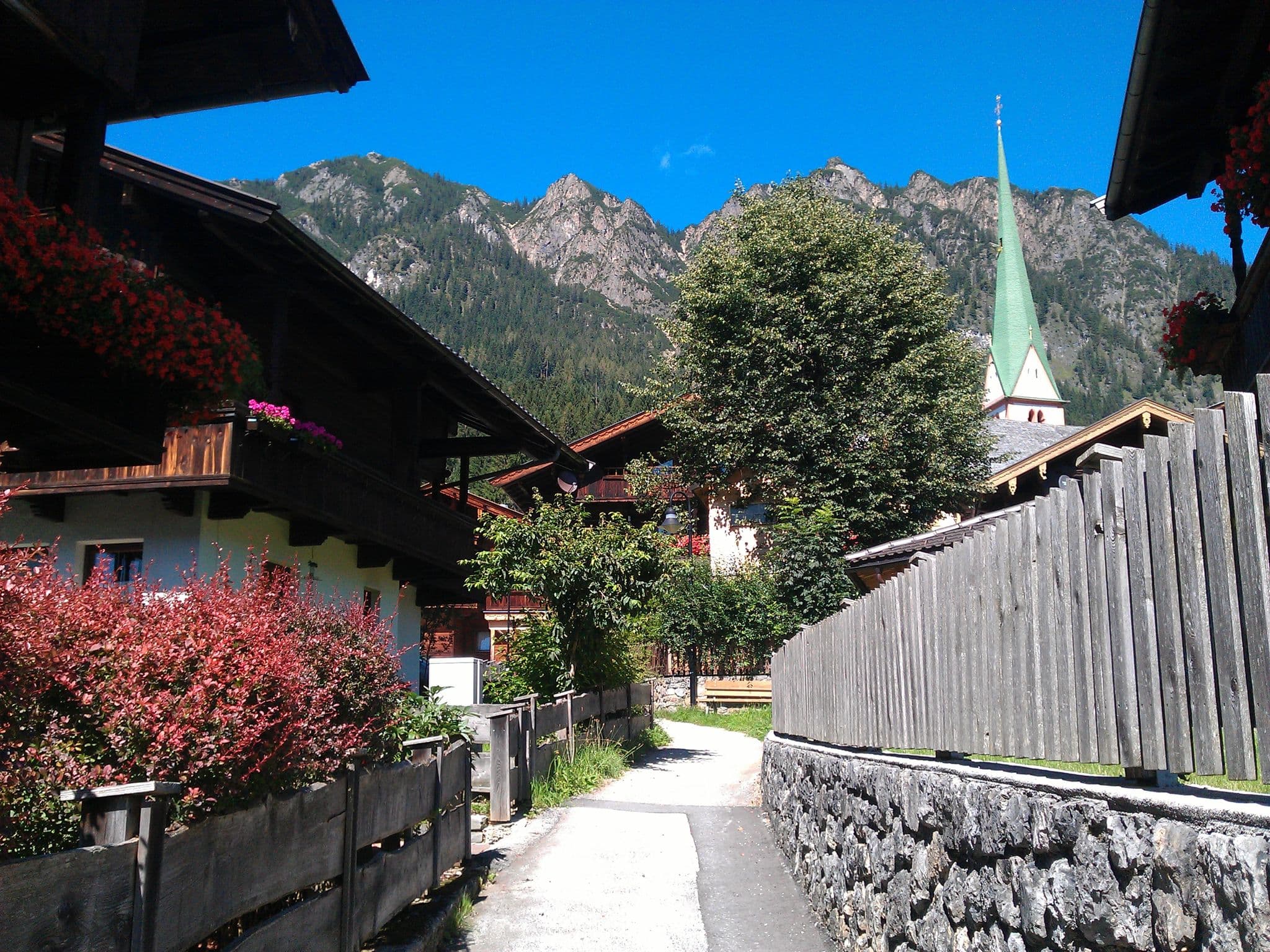 Street view near Haus Gertraud, Alpbach — © zuse (CC BY-SA · Mapillary)