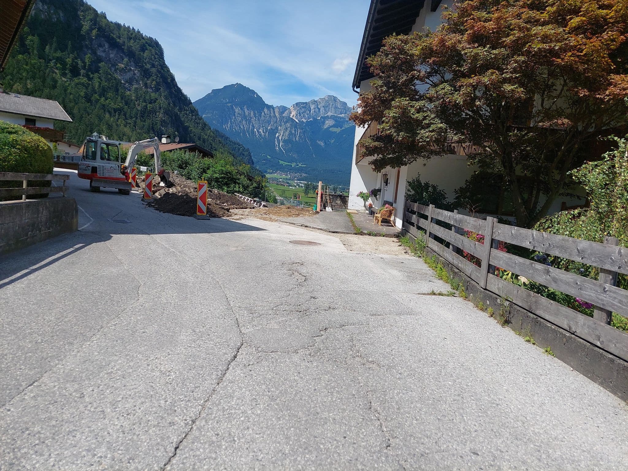 Street view near Ferienwohnung Kreidl, Schlitters — © viavista (CC BY-SA · Mapillary)