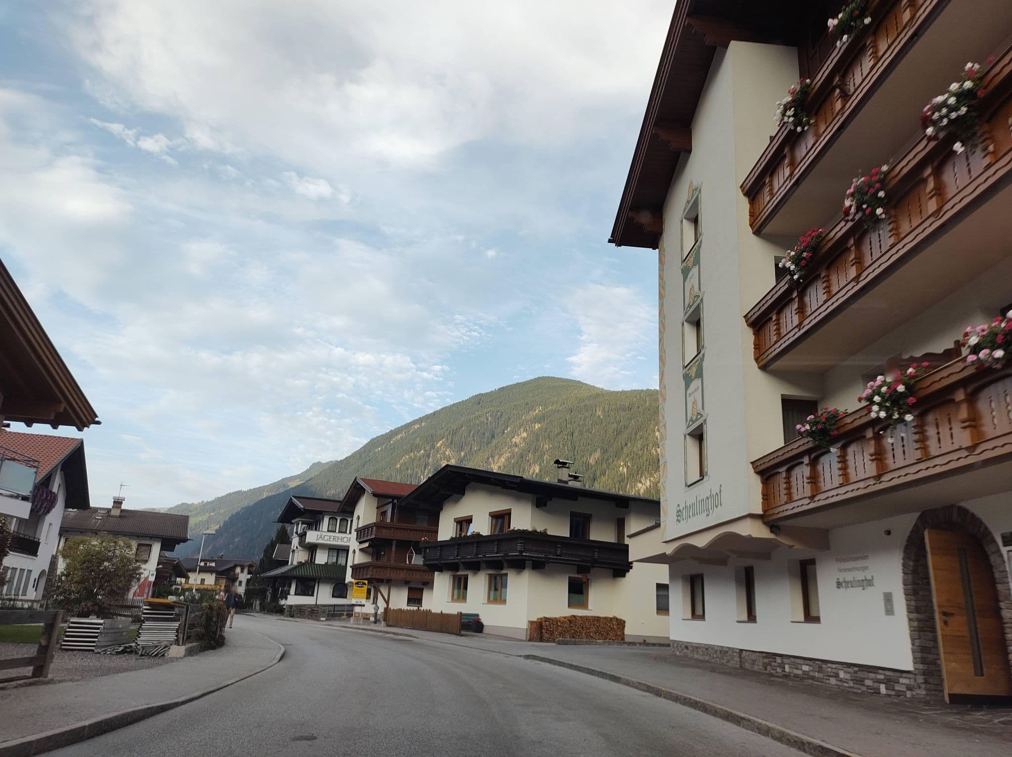 Street view near Scheulinghof, Mayrhofen — © thetornado76 (CC BY-SA · Mapillary)