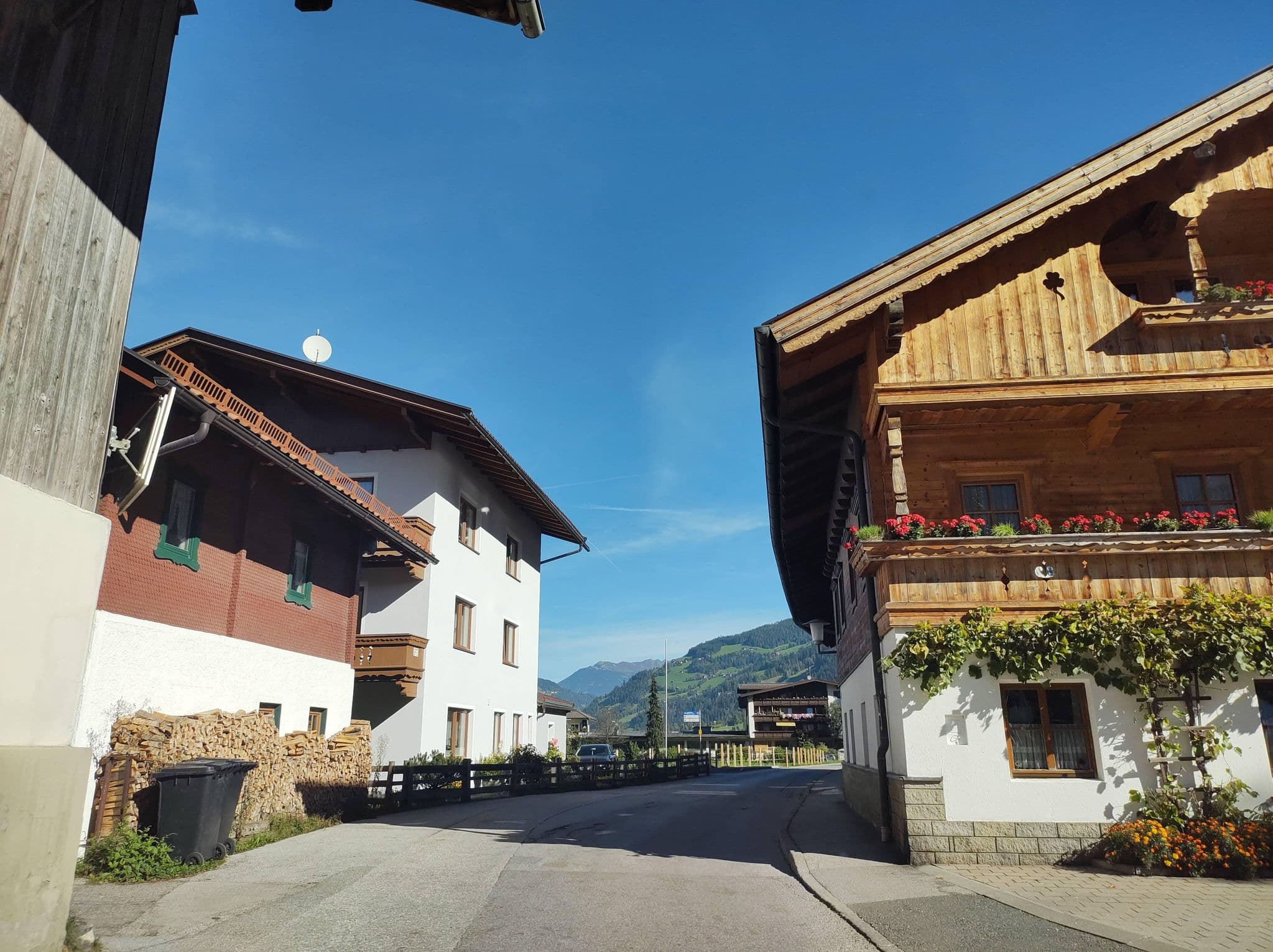 Street view near Dengerhoff, Mayrhofen — © thetornado76 (CC BY-SA · Mapillary)
