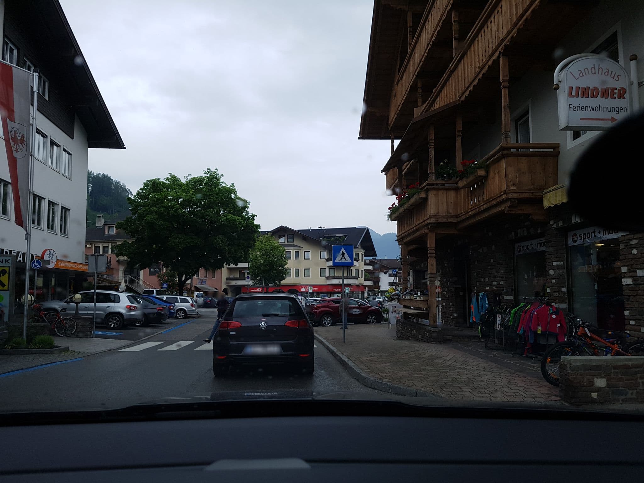 Street view near Stiplerhof, Fügen — © schermy_at (CC BY-SA · Mapillary)