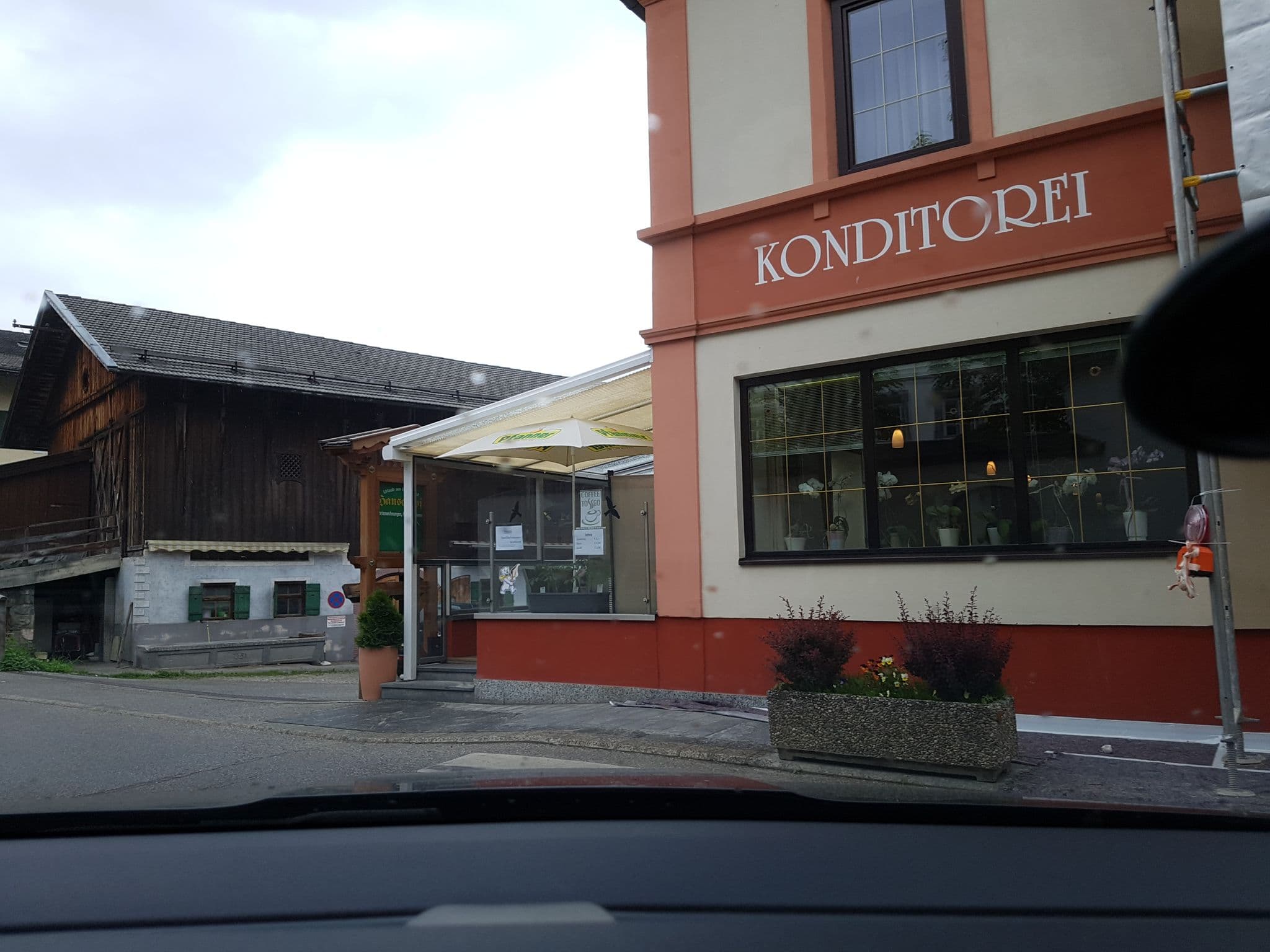 Street view near Frühstückspension-Appartements Hanserhof, Fügen — © schermy_at (CC BY-SA · Mapillary)