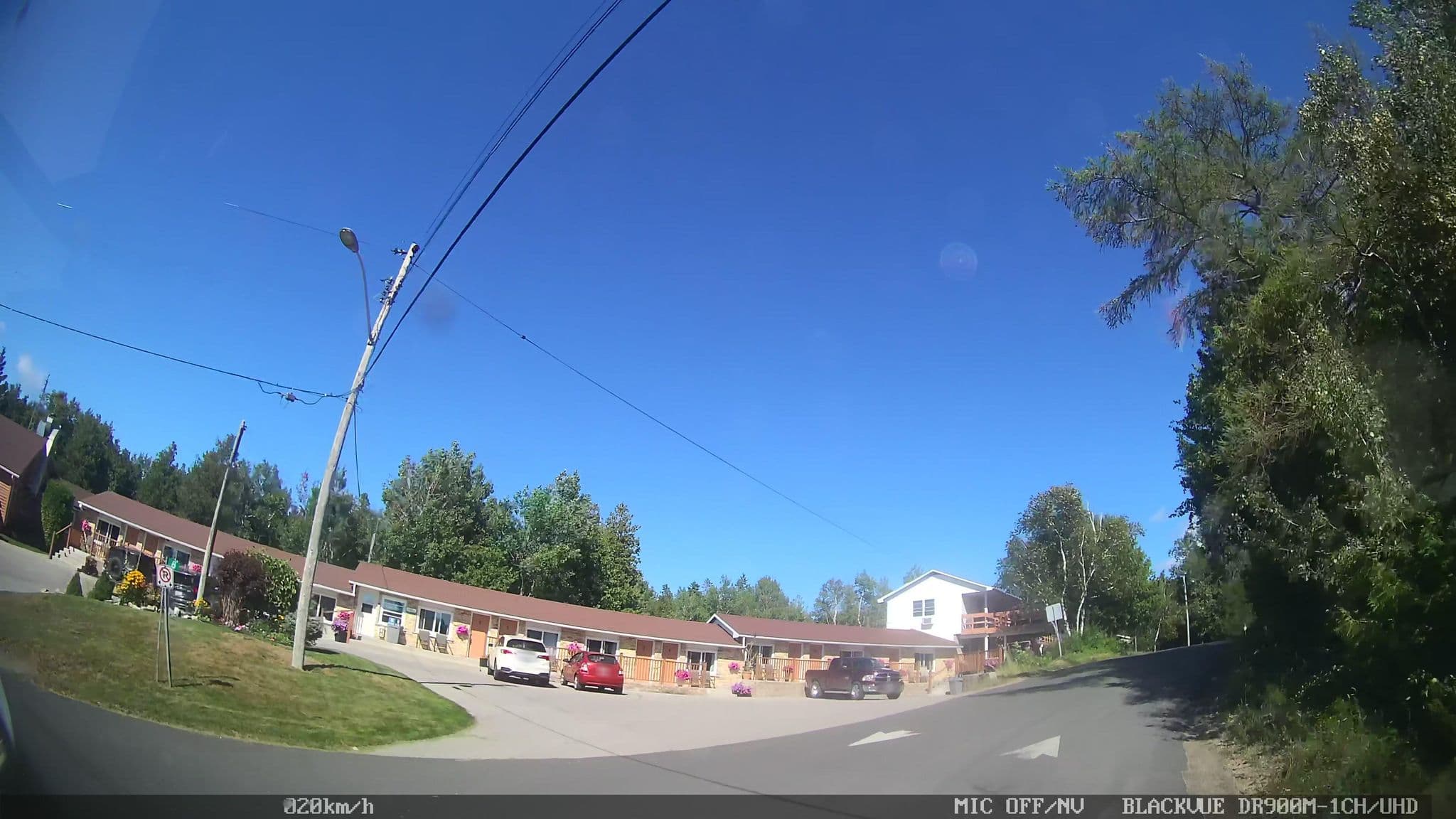 Street view near Grandview Motel & Dining Room, Tobermory — © rps333 (CC BY-SA · Mapillary)