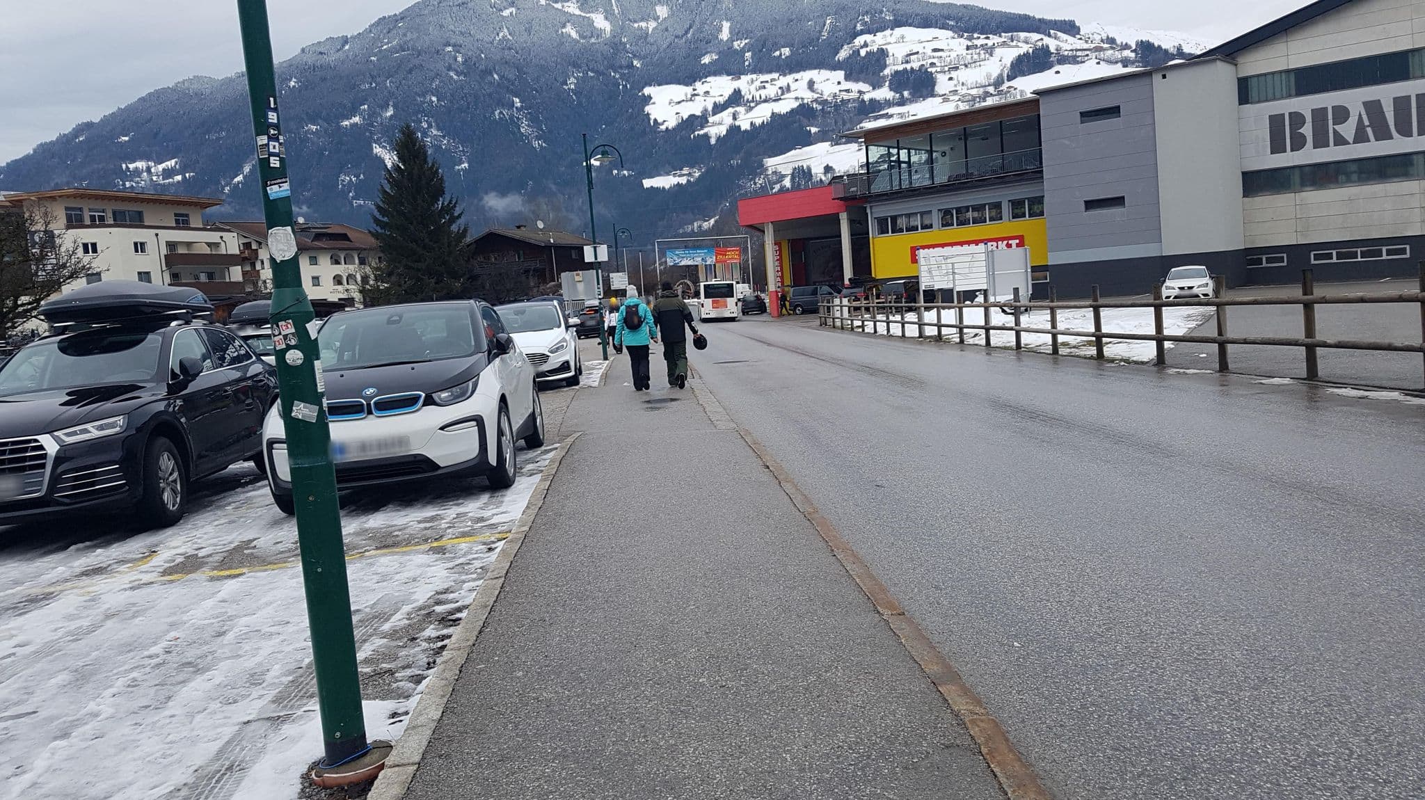 Street view near Landgasthof Brücke Fam Jenewein, Stumm — © dsmm (CC BY-SA · Mapillary)