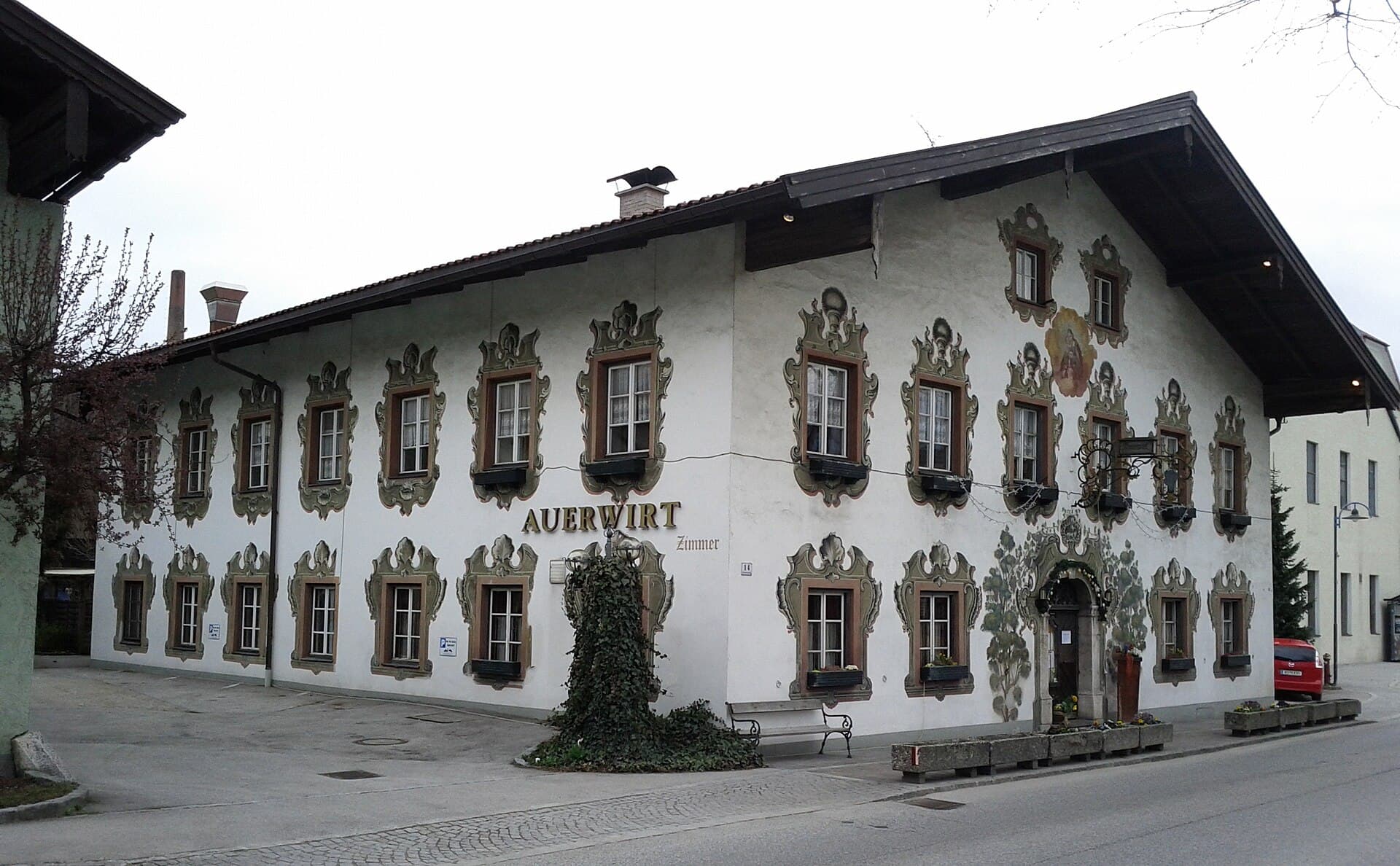 Gasthof-Pension Auerwirt (via Wikimedia Commons, CC0)