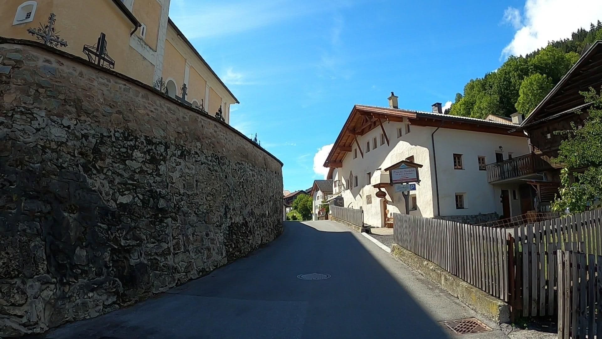 Street view near Haus am Kirchplatz, Prutz