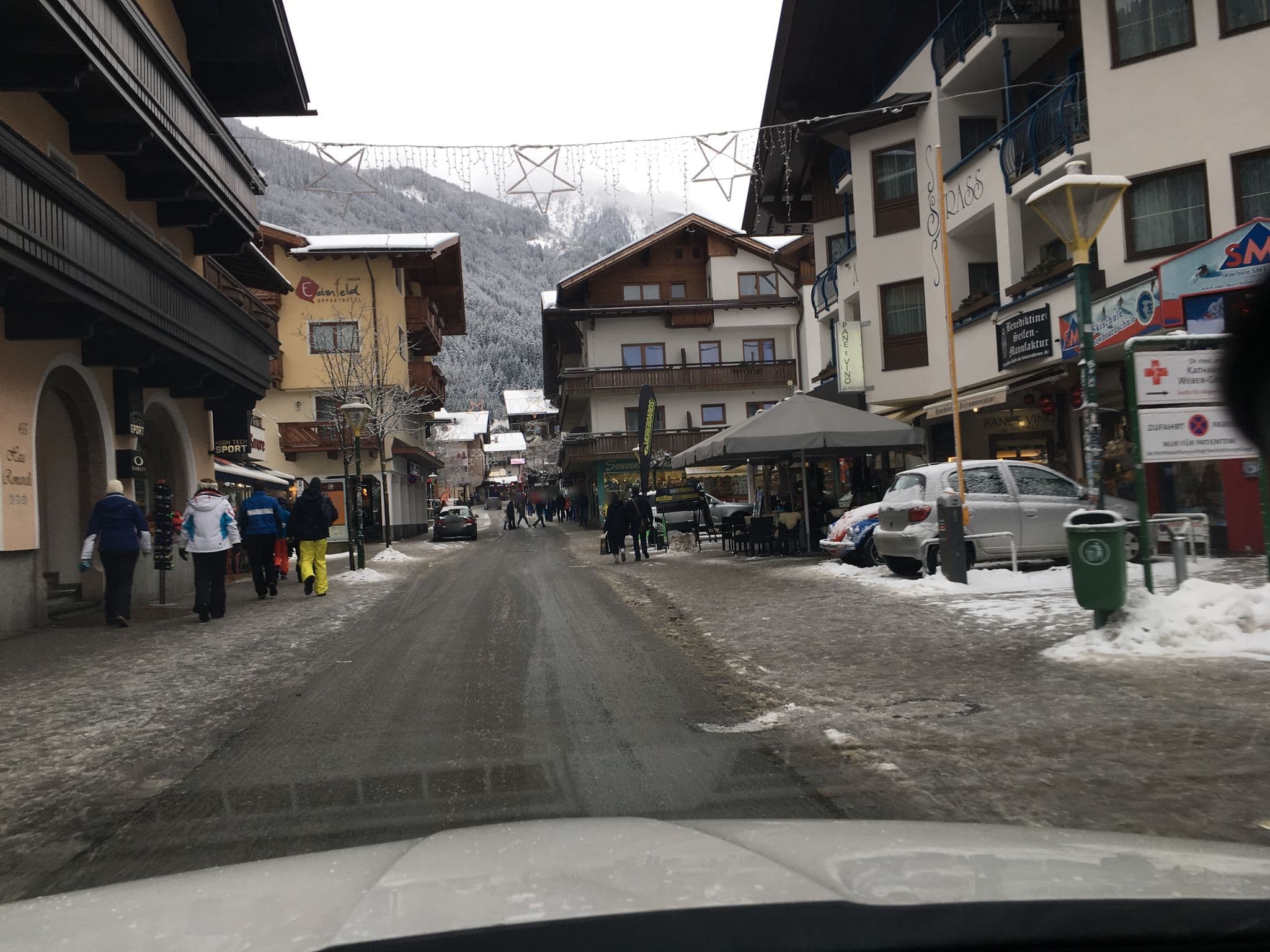 Street view near Stefan Kroell App, Mayrhofen — © omba (CC BY-SA · Mapillary)