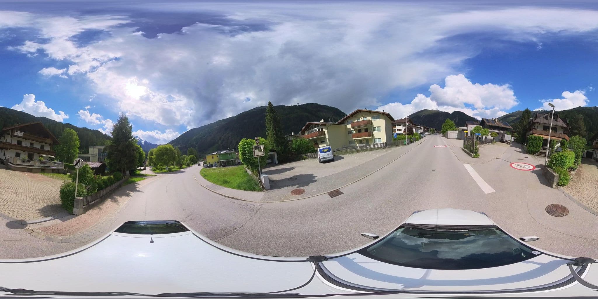 Street view near Gästehaus Wasserfälle, Mayrhofen — © osmplus_org (CC BY-SA · Mapillary)