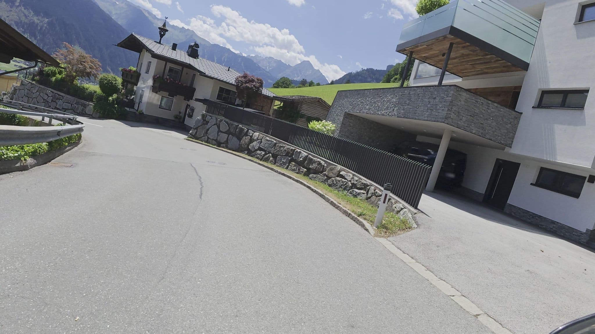 Street view near Haus Agnes Daum, Hippach — © Guzzi_Franze (CC BY-SA · Mapillary)