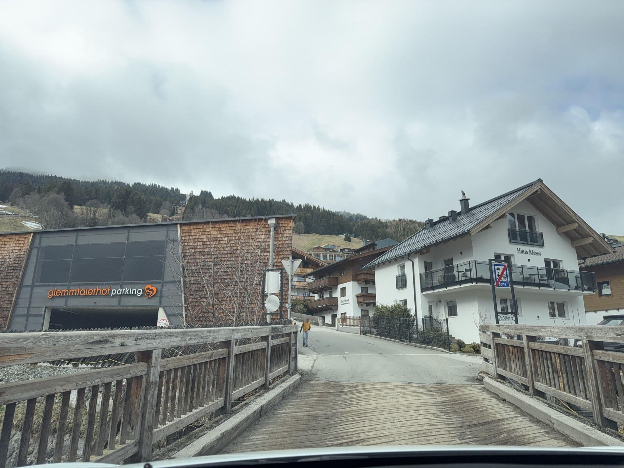 Street view near Pension Wiesenegg, Hinterglemm — © ottor (CC BY-SA · Mapillary)