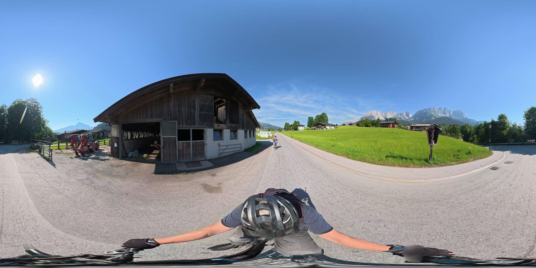 Street view near Maresa Melanie Foidl, Ellmau — © osmplus_org (CC BY-SA · Mapillary)