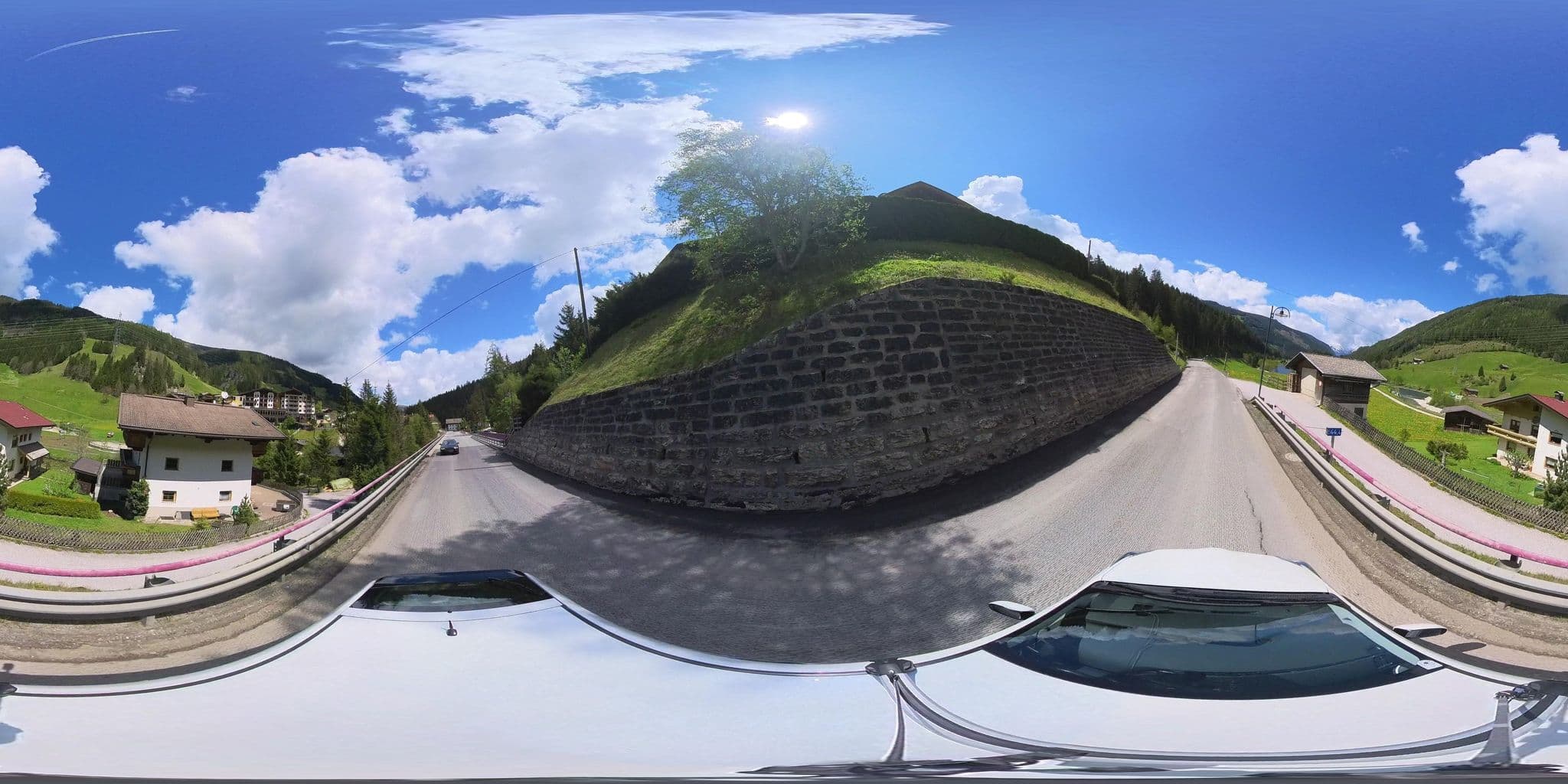 Street view near Walpurga Haas, Zell am Ziller — © osmplus_org (CC BY-SA · Mapillary)