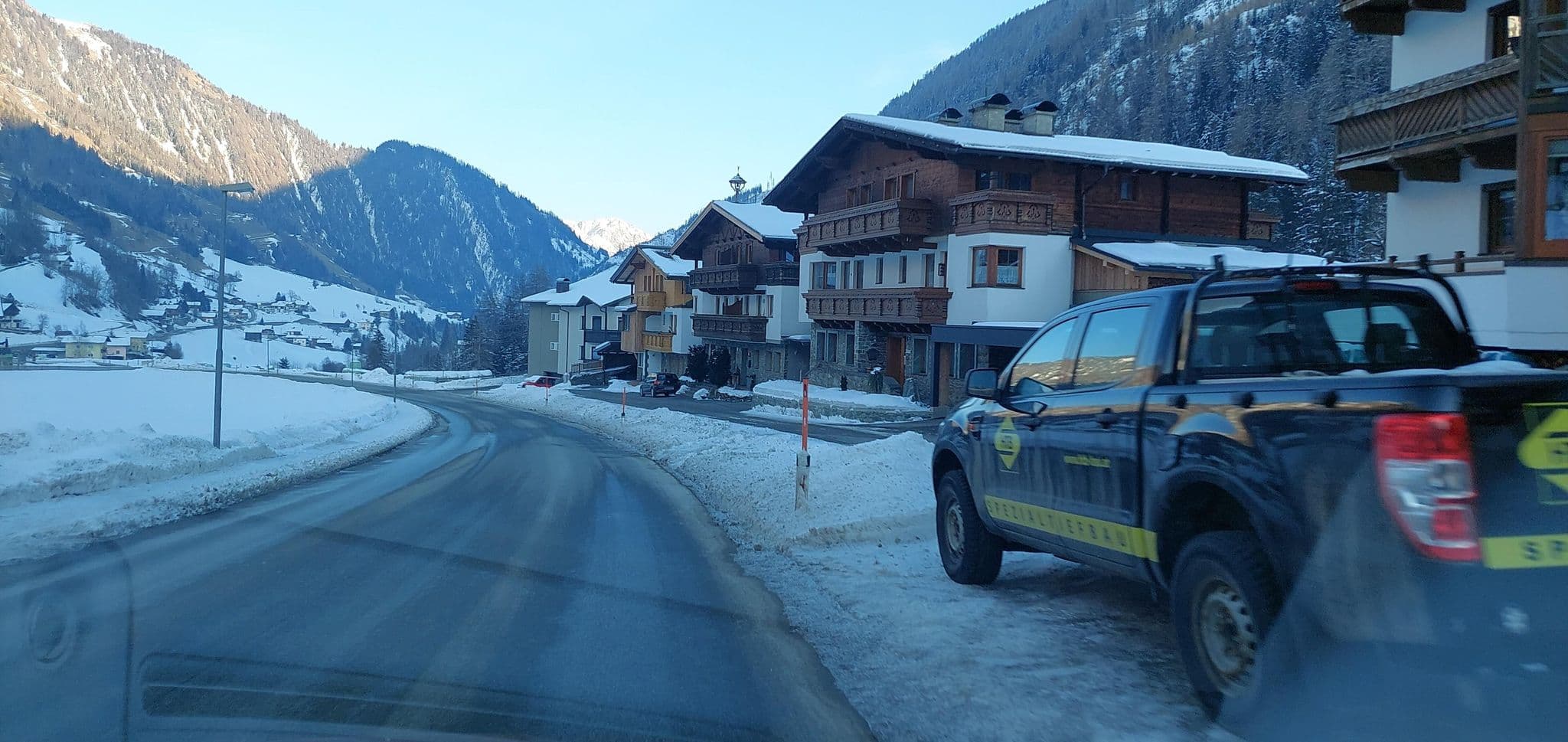 Street view near Hildegard Unterwurzacher, Virgen — © gzin (CC BY-SA · Mapillary)