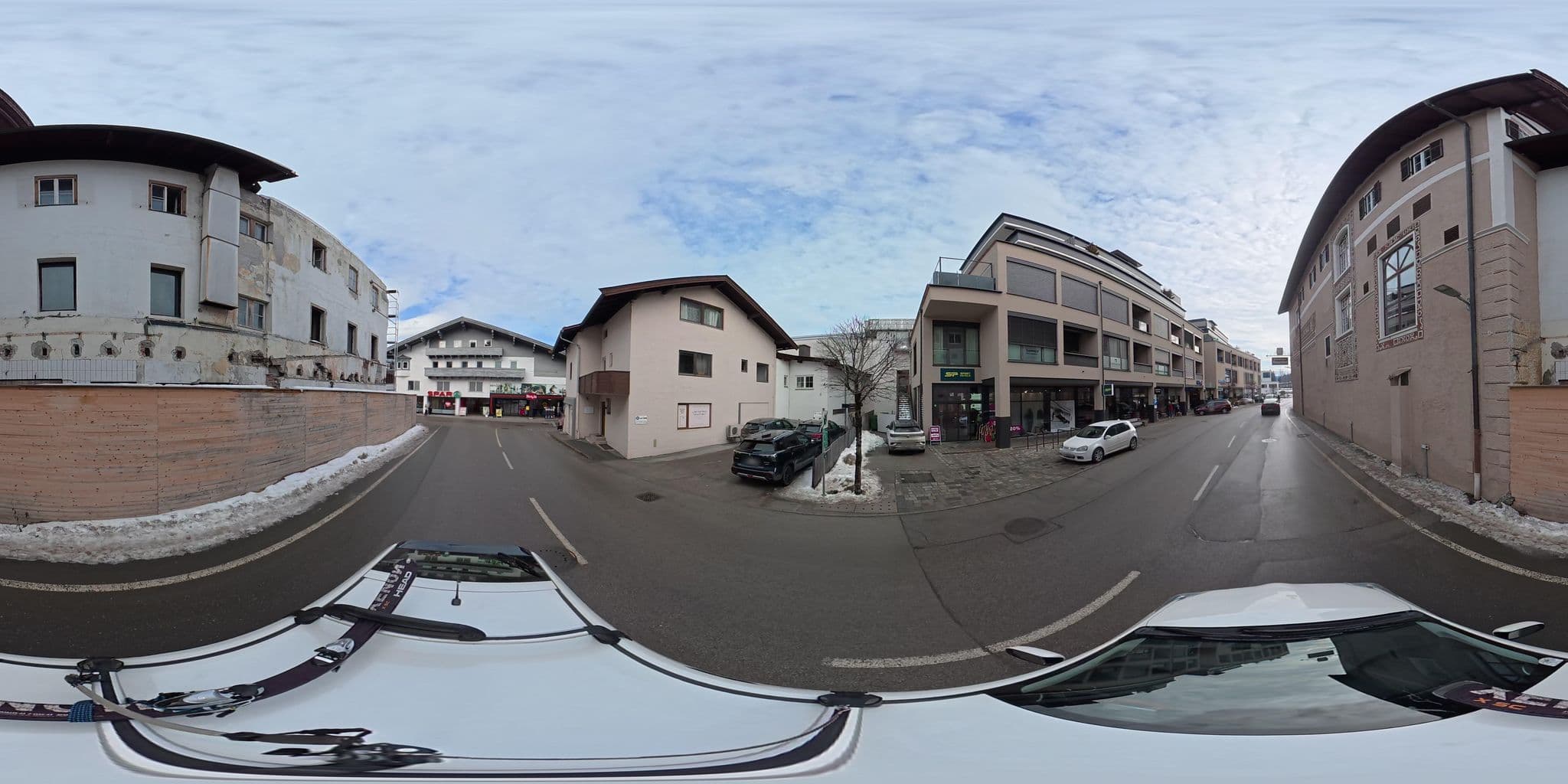 Street view near Huberbräustüberl, Sankt Johann in Tirol — © osmplus_org (CC BY-SA · Mapillary)