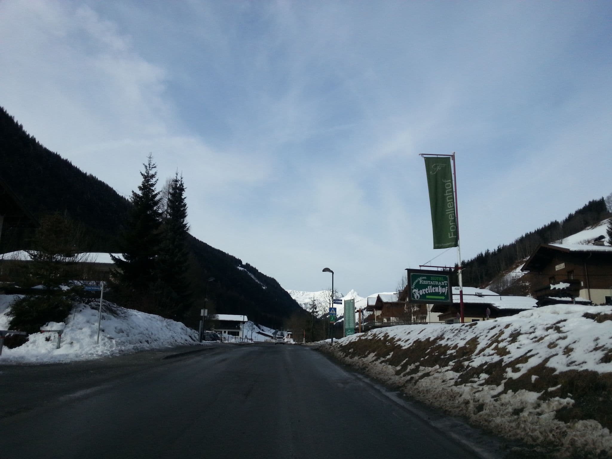 Street view near Wohnanlage Hinterfeldweg, Hinterglemm — © it_s_so_funny (CC BY-SA · Mapillary)