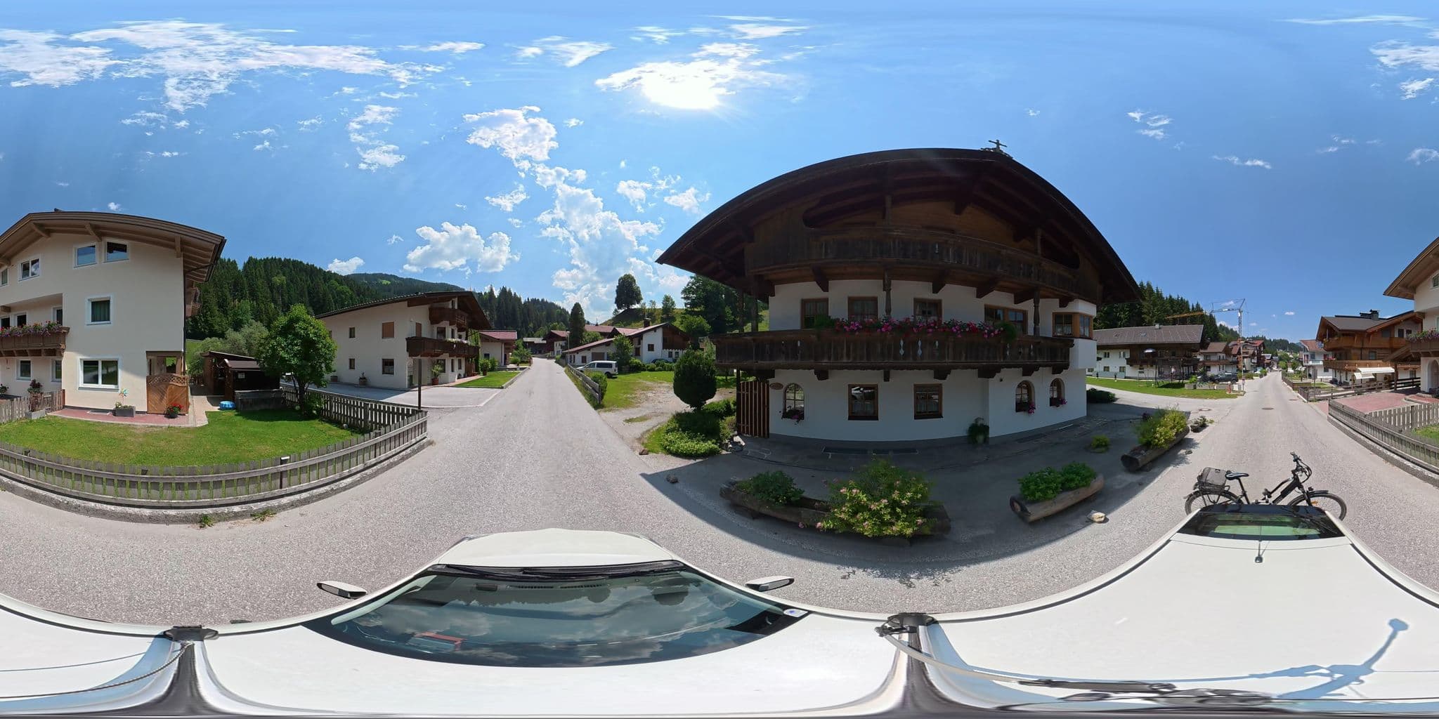 Street view near Haus Zuhag, Oberau — © osmplus_org (CC BY-SA · Mapillary)