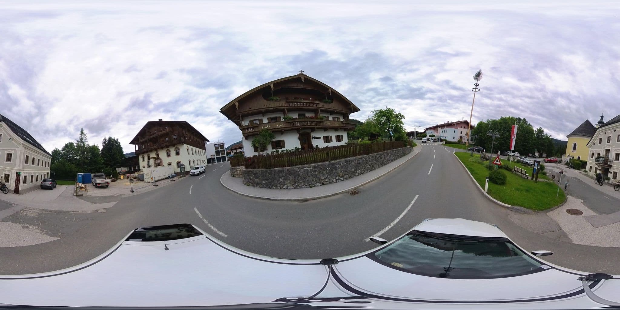 Street view near Hofbauer Guest House, Itter — © osmplus_org (CC BY-SA · Mapillary)