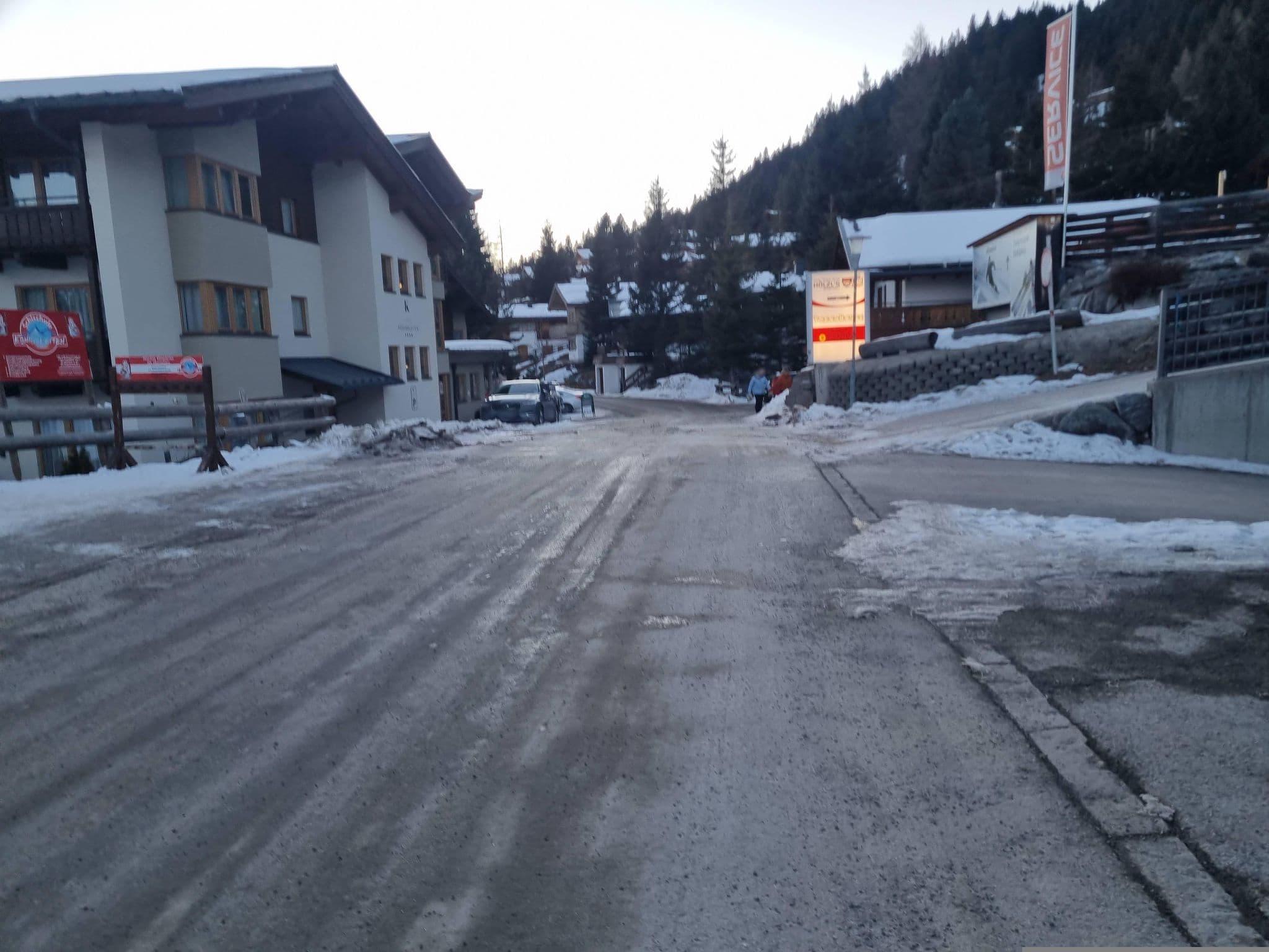 Street view near Pim's Almhutte II, Neukirchen am Großvenediger — © dsmm (CC BY-SA · Mapillary)