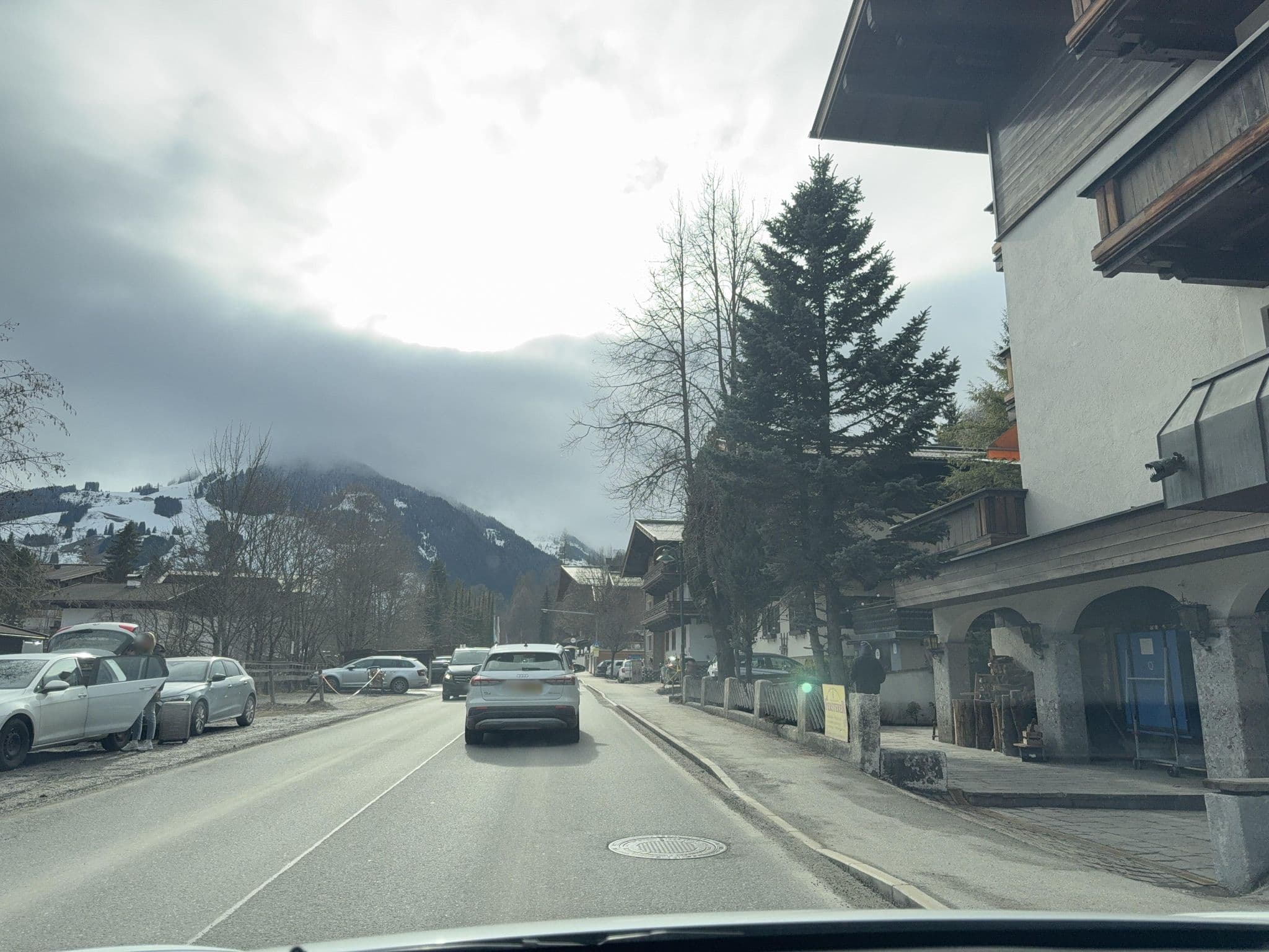 Street view near Hotel Thuiner GmbH & Co, Hinterglemm — © ottor (CC BY-SA · Mapillary)