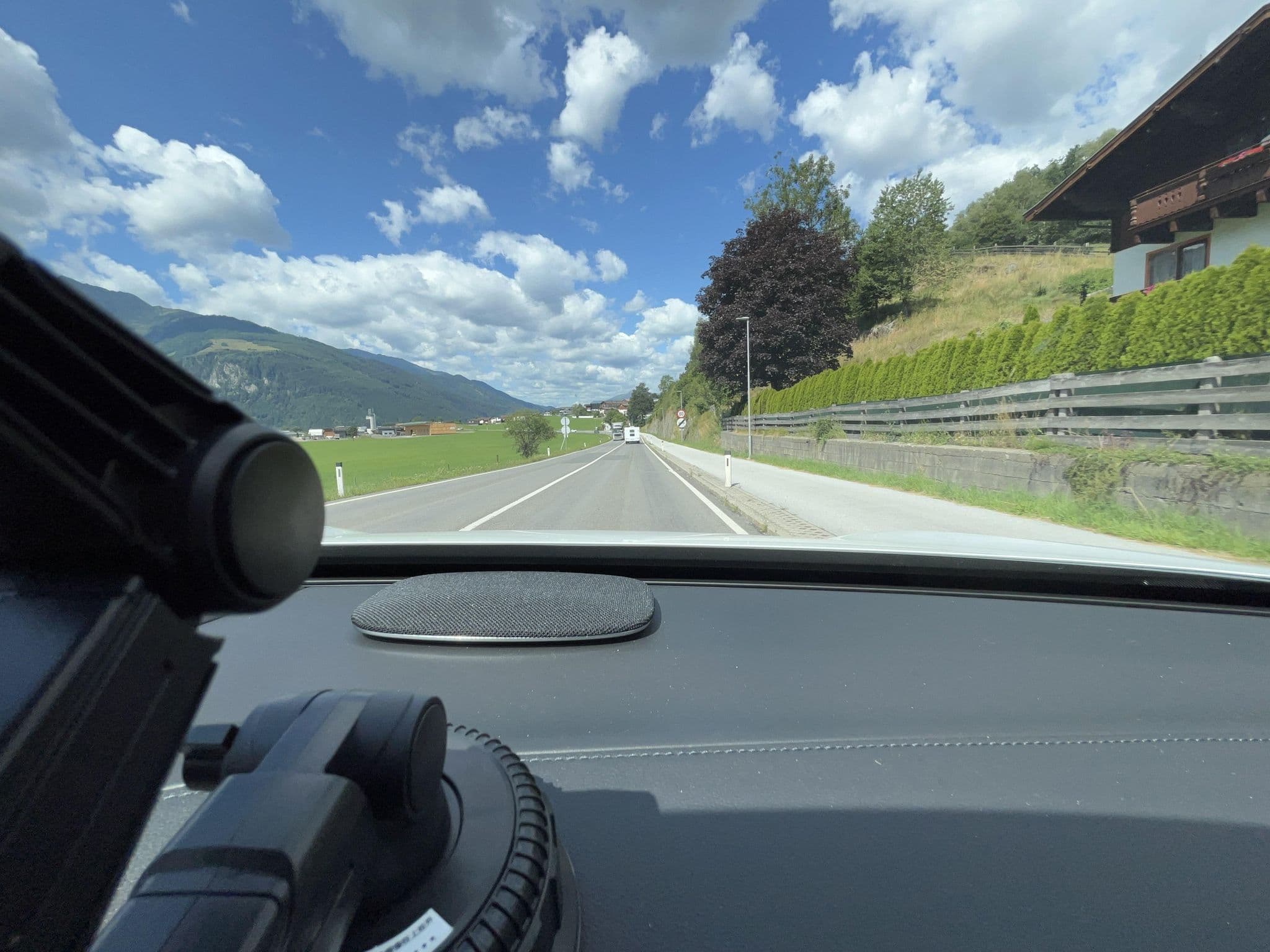 Street view near Gasthof Schmidl, Uttendorf — © lin_wang (CC BY-SA · Mapillary)