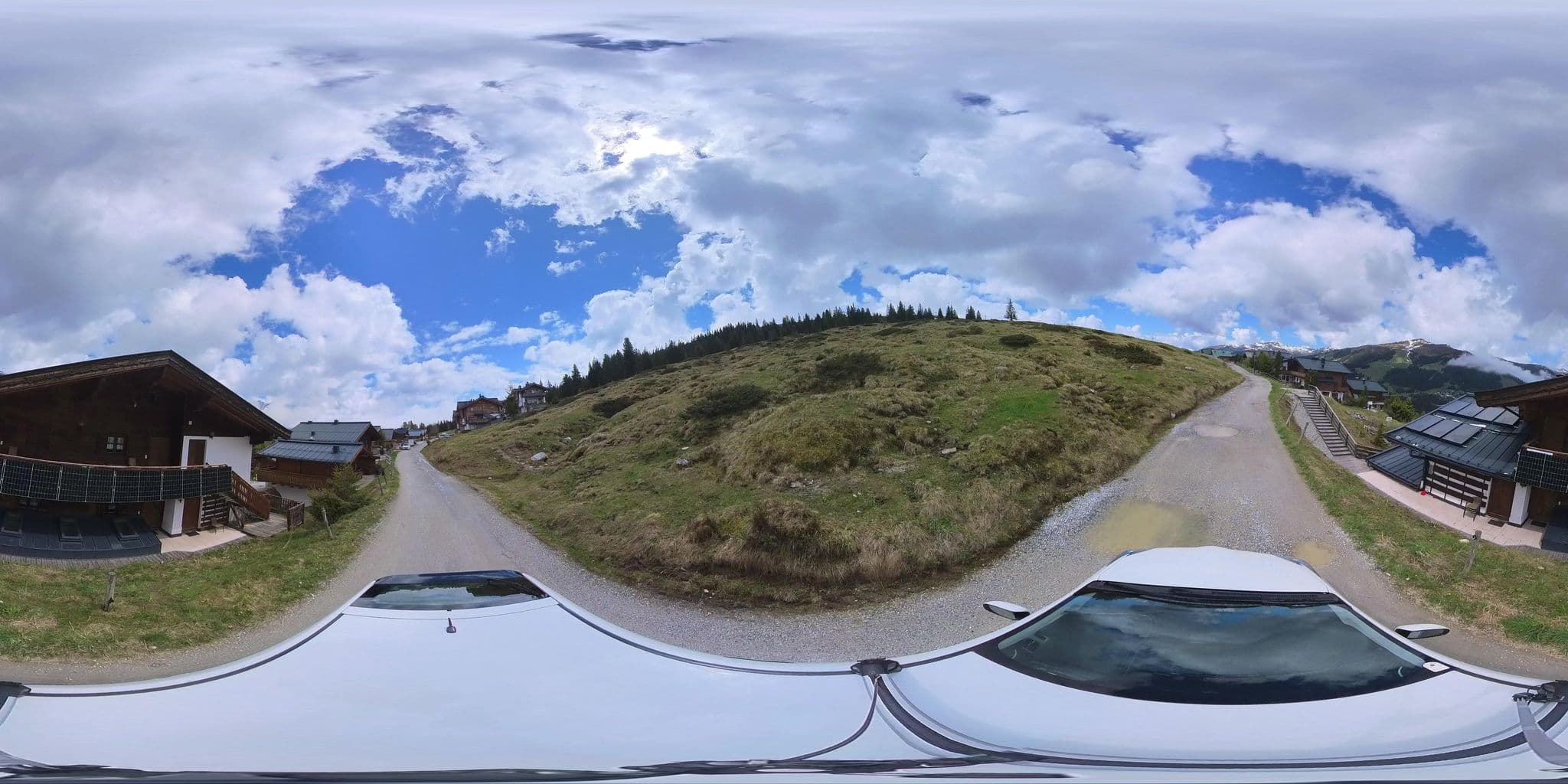 Street view near Staudis-Skihuetten, Neukirchen am Großvenediger — © osmplus_org (CC BY-SA · Mapillary)