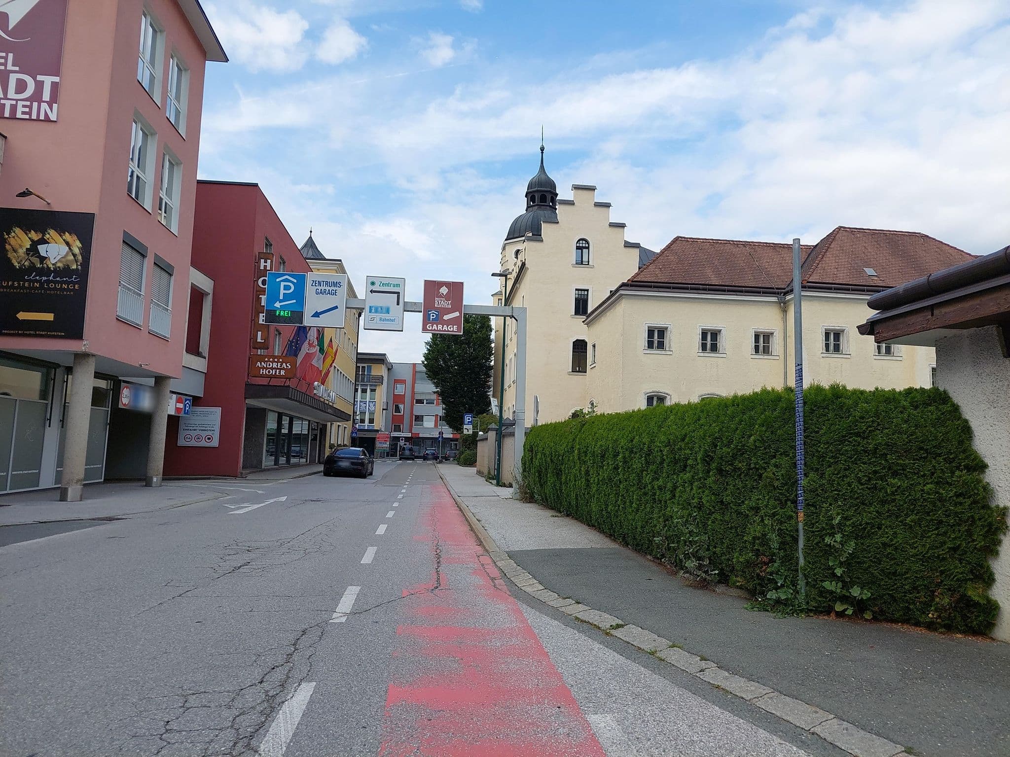 Street view near Thaler Hotel Kufstein, Kufstein — © viavista (CC BY-SA · Mapillary)