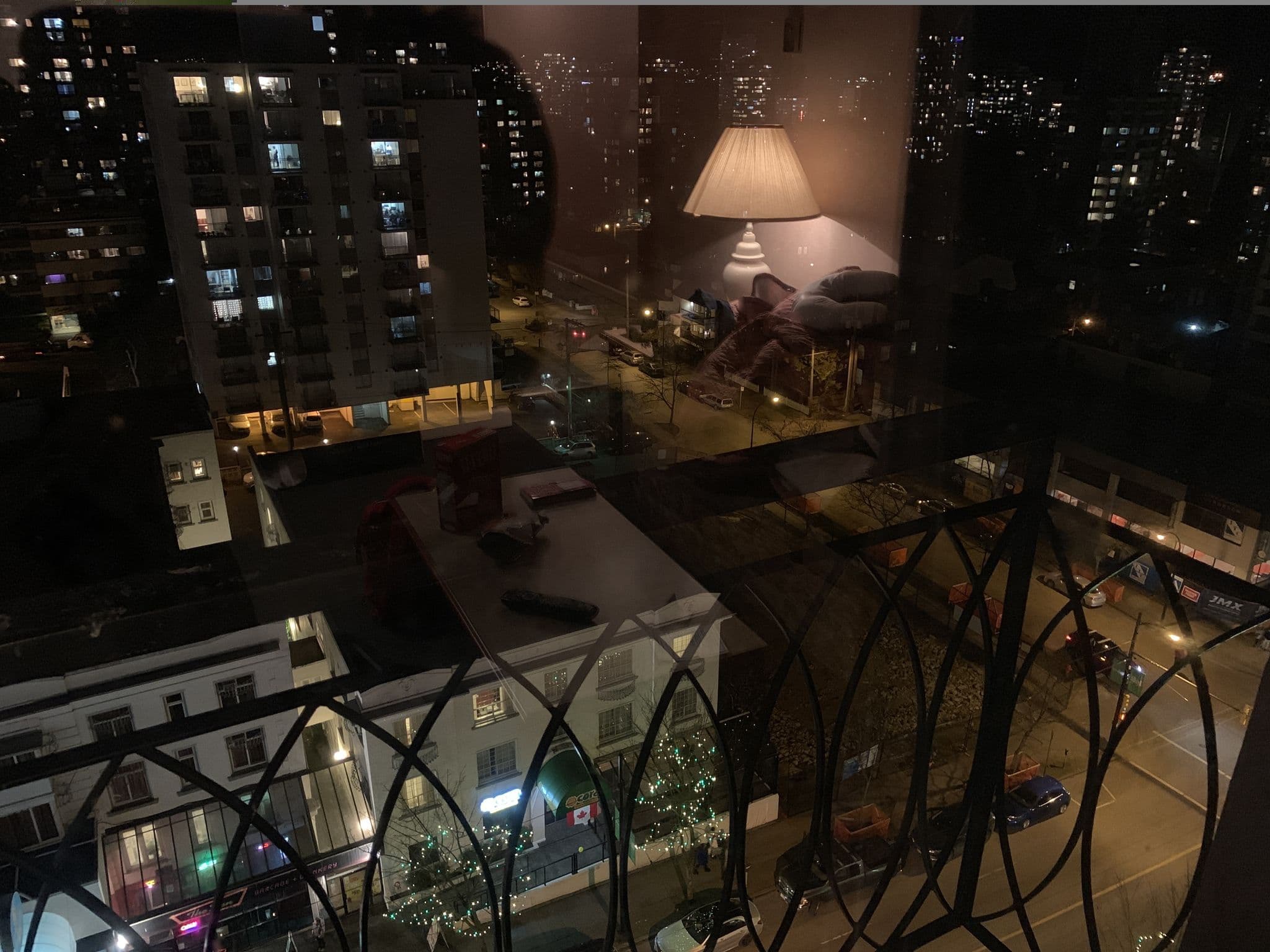 Street view near Barclay Hotel, West End — © hewwohewwo (CC BY-SA · Mapillary)
