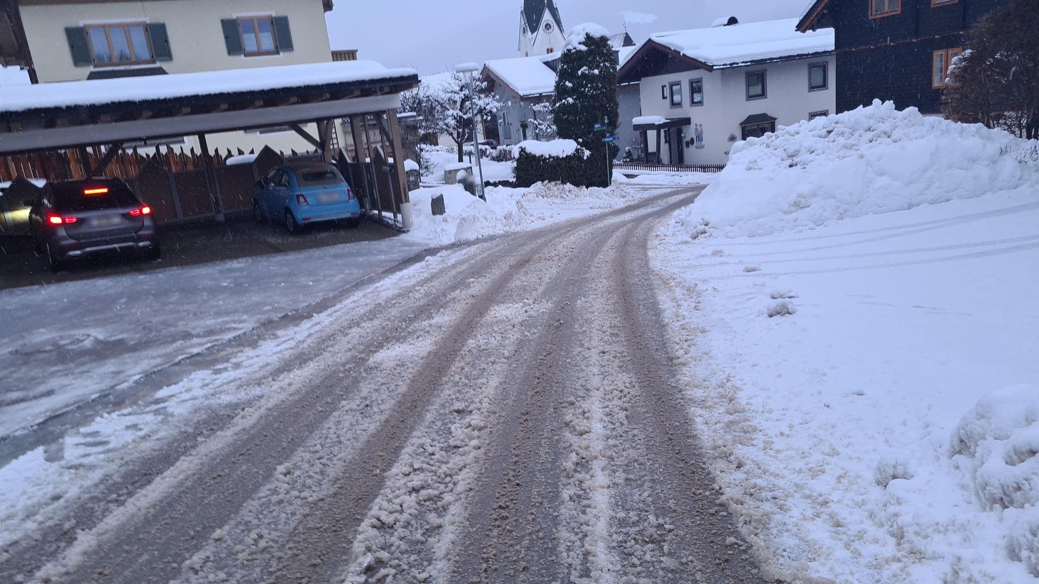 Street view near Frühstückspension Hölzl, Neukirchen am Großvenediger — © dsmm (CC BY-SA · Mapillary)