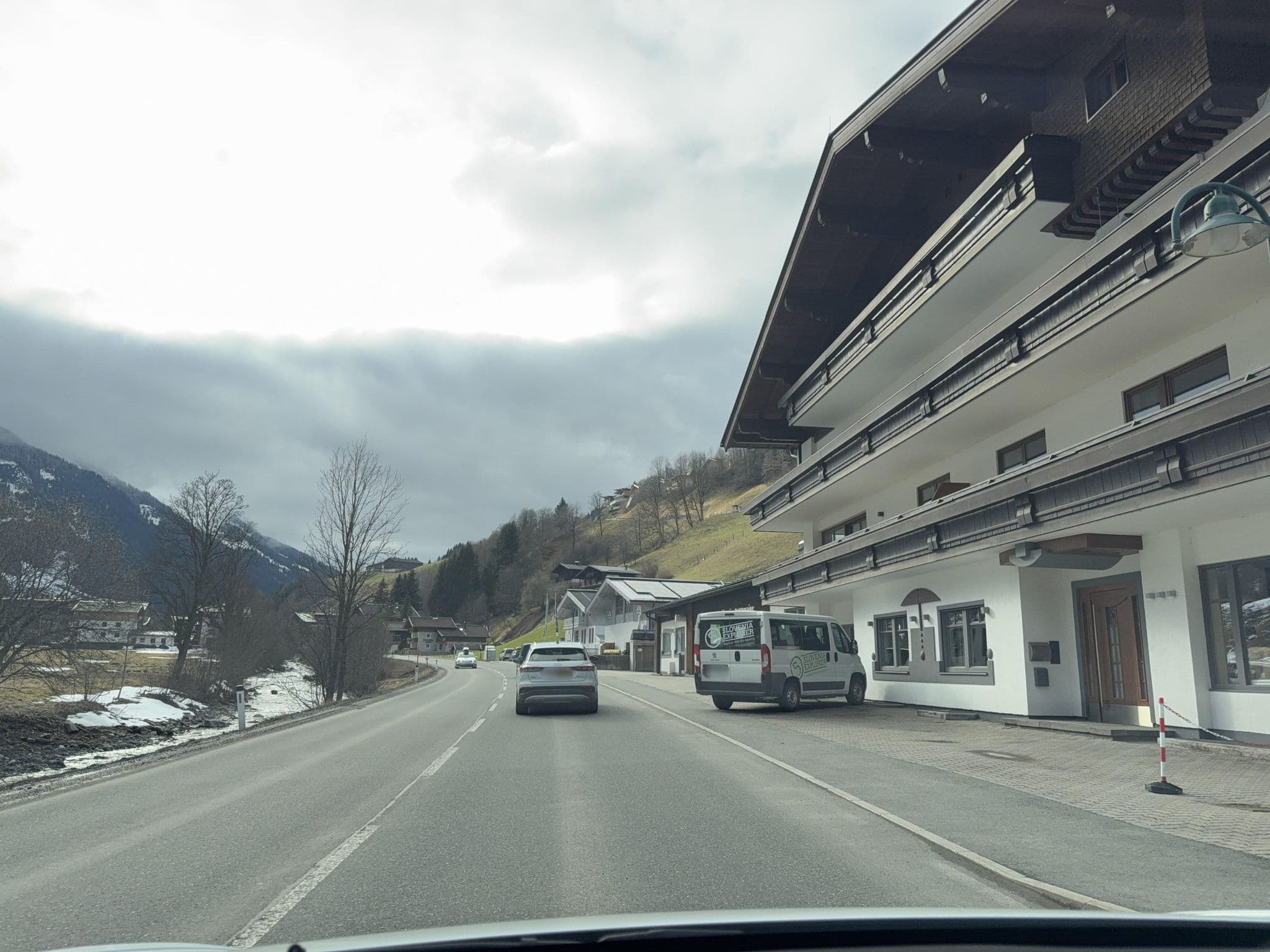 Street view near Ferienhaus Gappmaier by HolidayFlats24, Hinterglemm — © ottor (CC BY-SA · Mapillary)