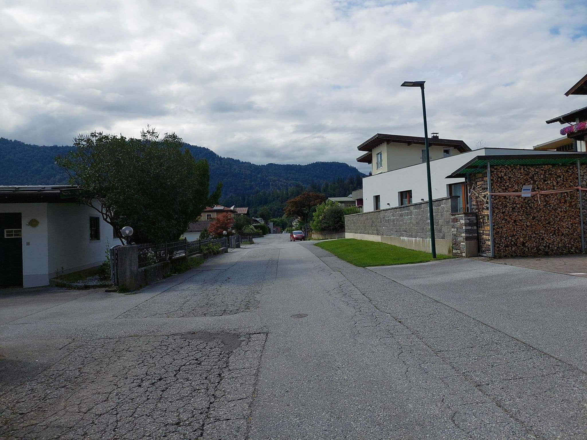 Street view near Arno Mauracher, Weissach — © viavista (CC BY-SA · Mapillary)