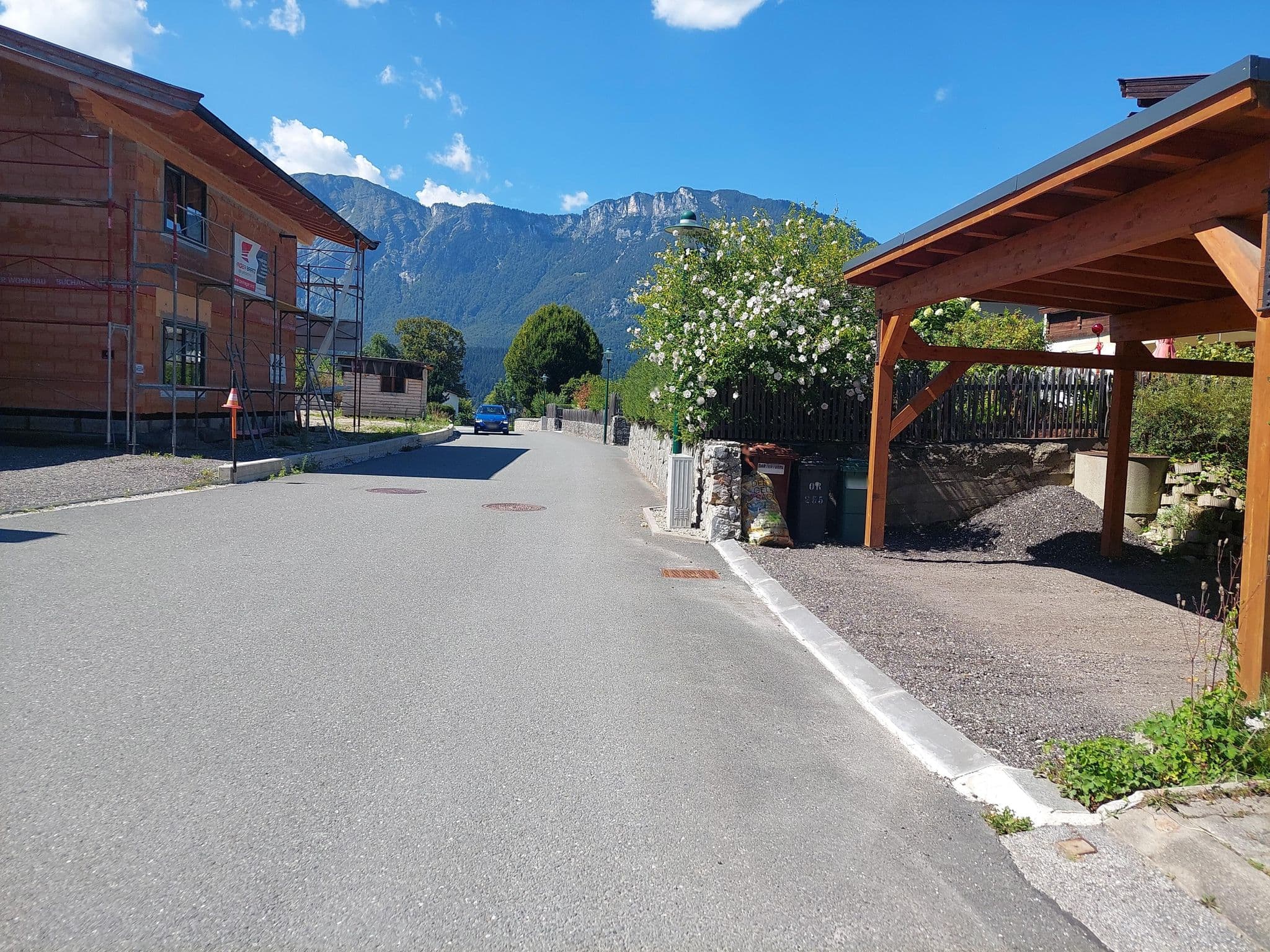 Street view near Hotel Mama, Kirchbichl — © viavista (CC BY-SA · Mapillary)