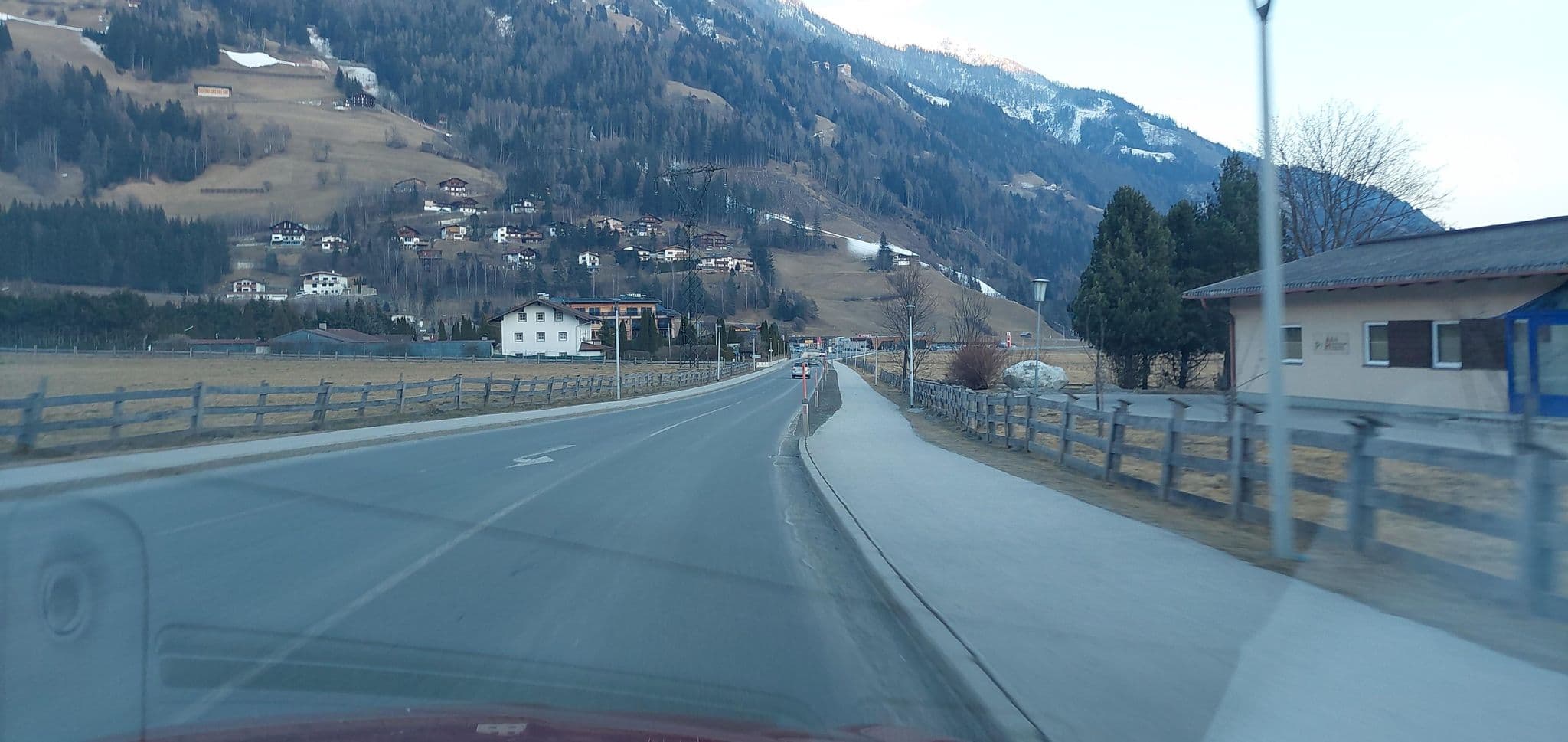 Street view near Ganzer,, Matrei in Osttirol — © gzin (CC BY-SA · Mapillary)