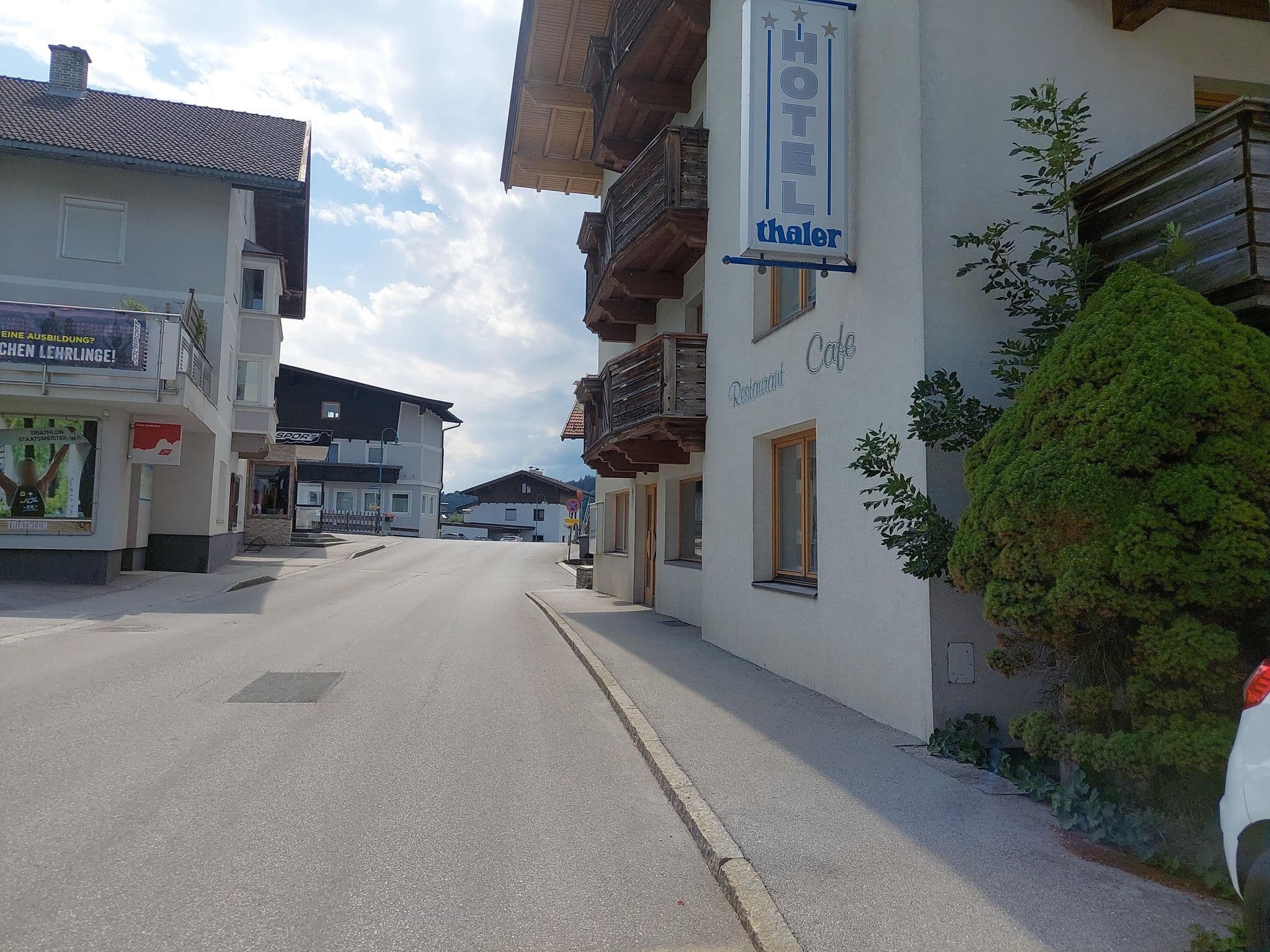 Street view near Hotel Thaler, Bad Häring — © viavista (CC BY-SA · Mapillary)