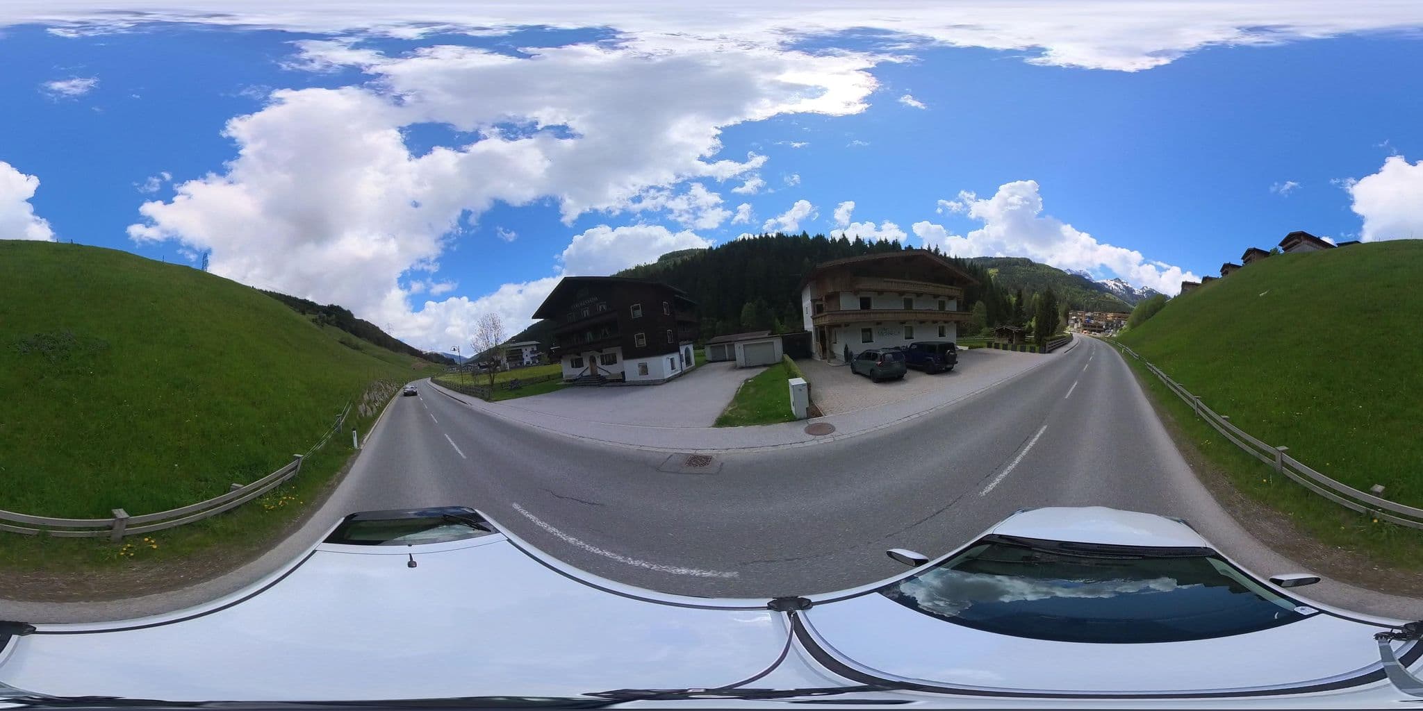 Street view near Haus Erlengrund, Zell am Ziller — © osmplus_org (CC BY-SA · Mapillary)