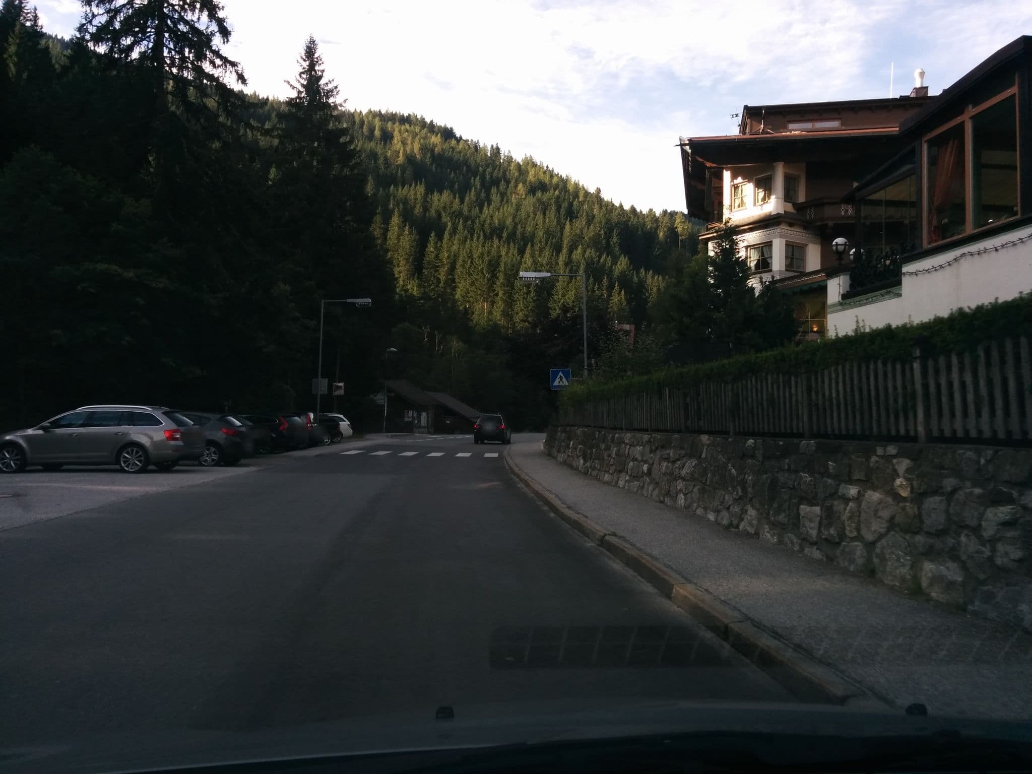 Street view near Das Haus nur für Menschen aus Breda (und Oss), Aschau — © floe (CC BY-SA · Mapillary)