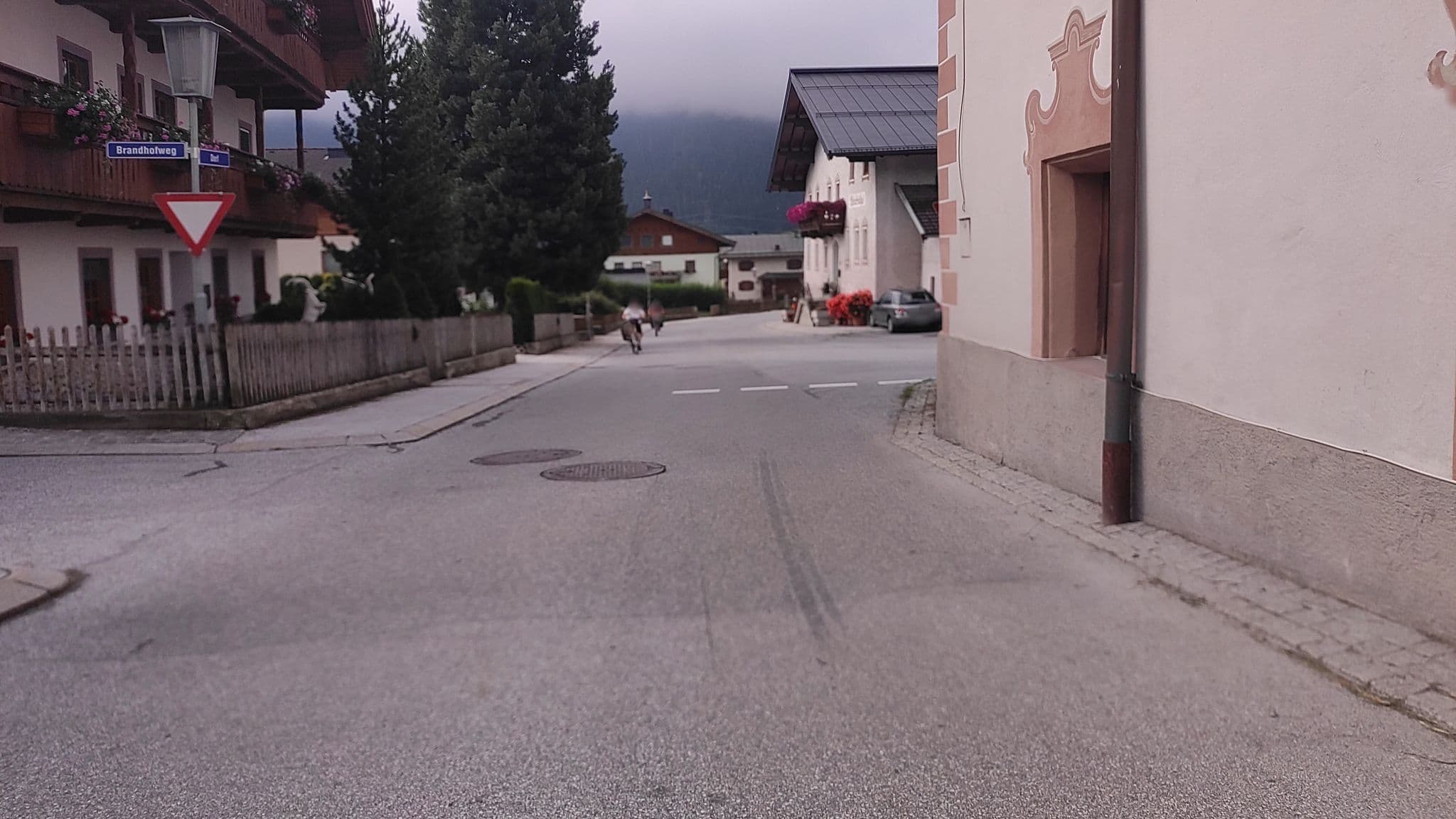 Street view near Anton Kogler, Stuhlfelden — © consens_verkehrsplanung (CC BY-SA · Mapillary)