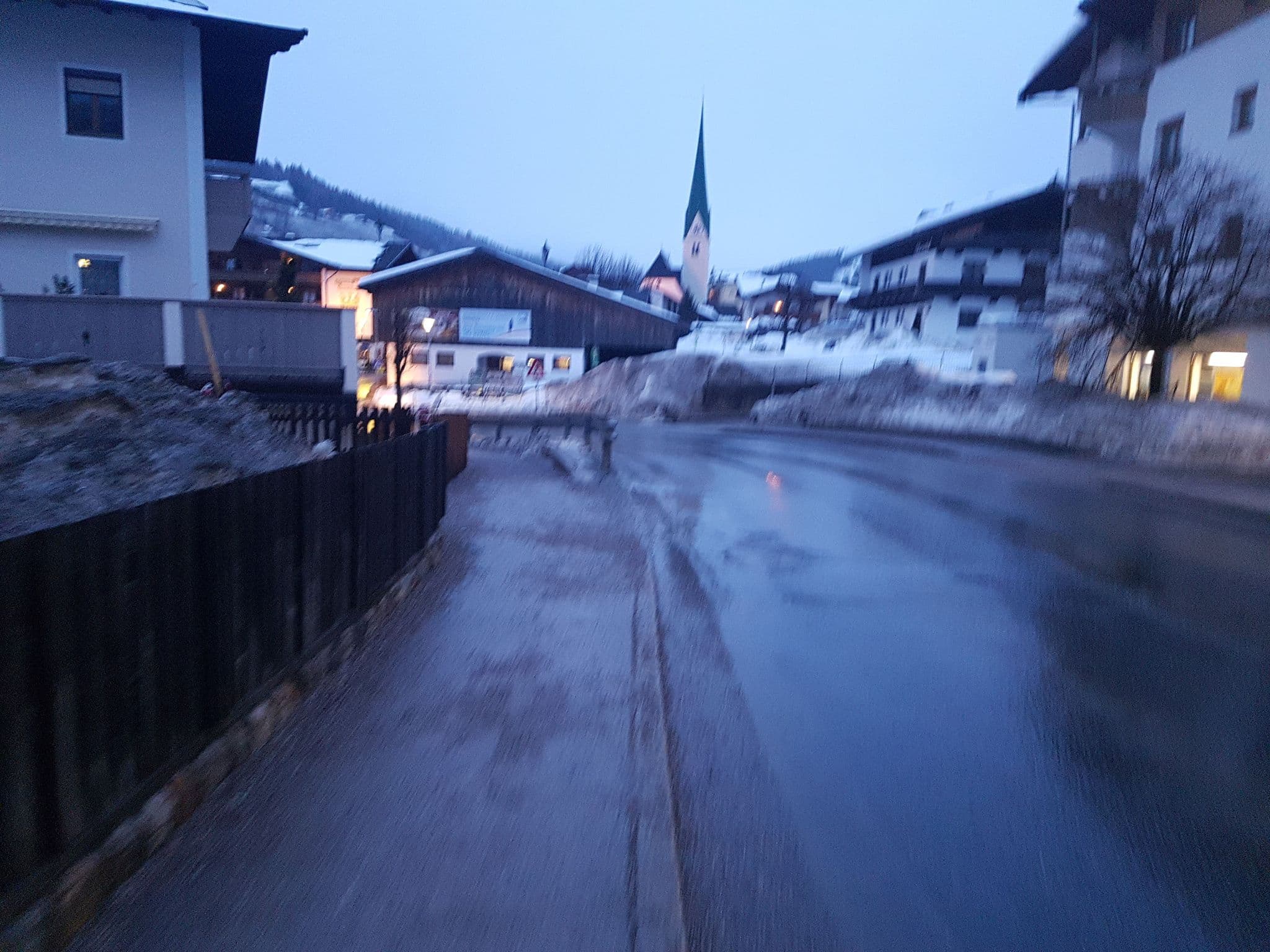 Street view near Alpenhof Wildschönau, Niederau — © dsmm (CC BY-SA · Mapillary)