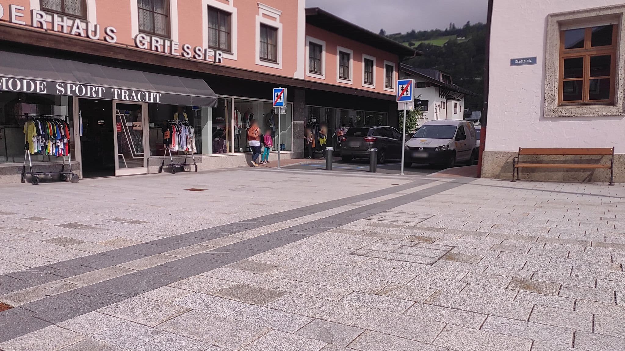 Street view near Fremdenverkehrsverein, Mittersill — © consens_verkehrsplanung (CC BY-SA · Mapillary)
