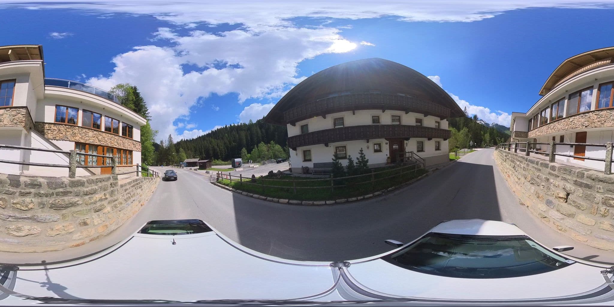 Street view near Kroeller Family Resort, Zell am Ziller — © osmplus_org (CC BY-SA · Mapillary)