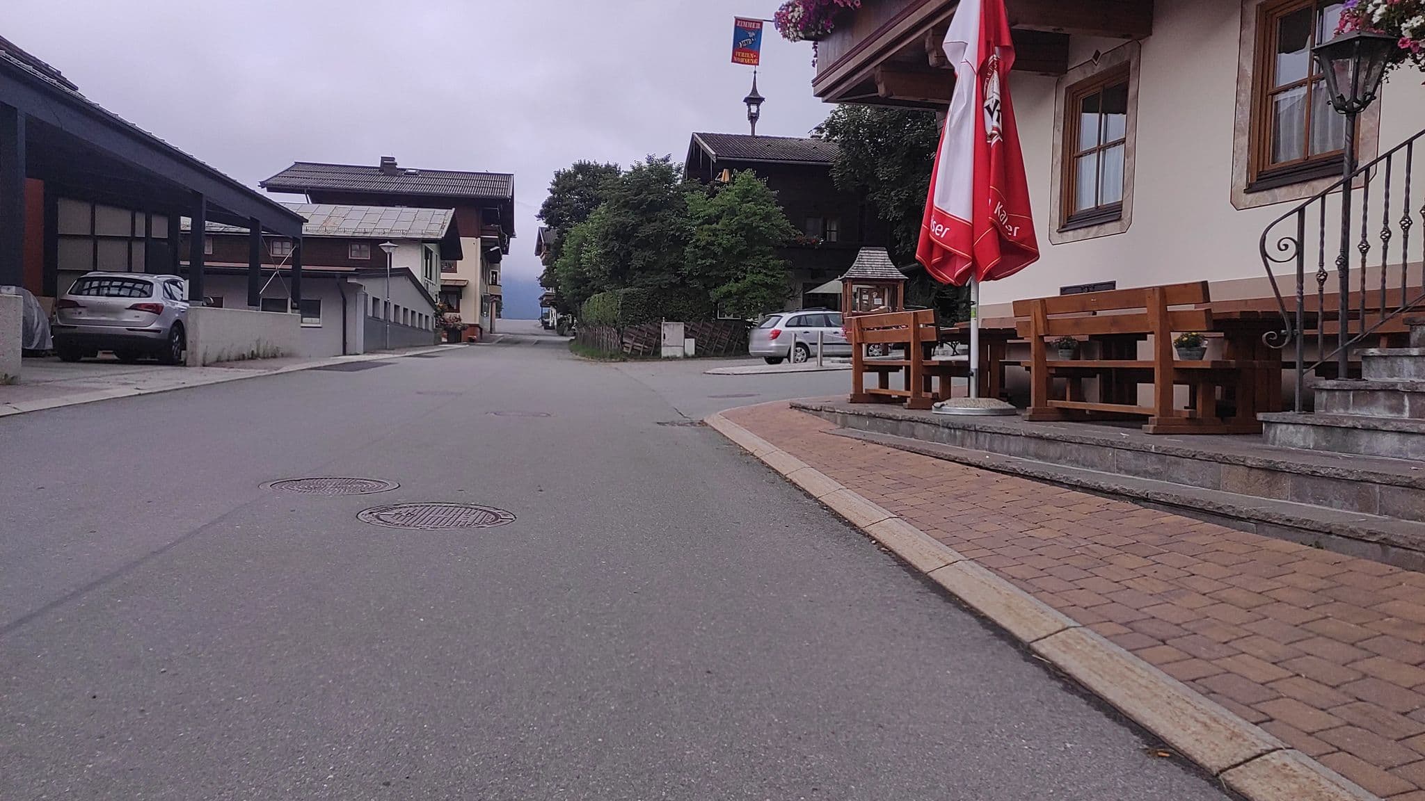 Street view near Gasthof Tischlerwirt, Uttendorf — © consens_verkehrsplanung (CC BY-SA · Mapillary)