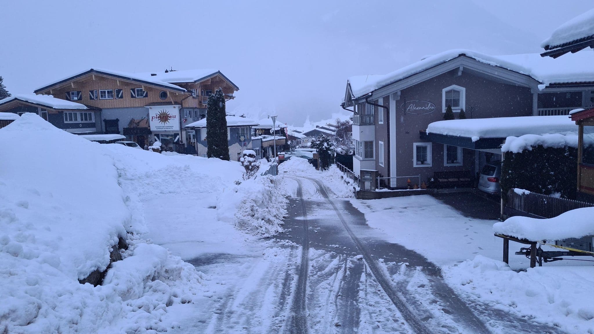 Street view near Appartement Alexandra, Neukirchen am Großvenediger — © dsmm (CC BY-SA · Mapillary)